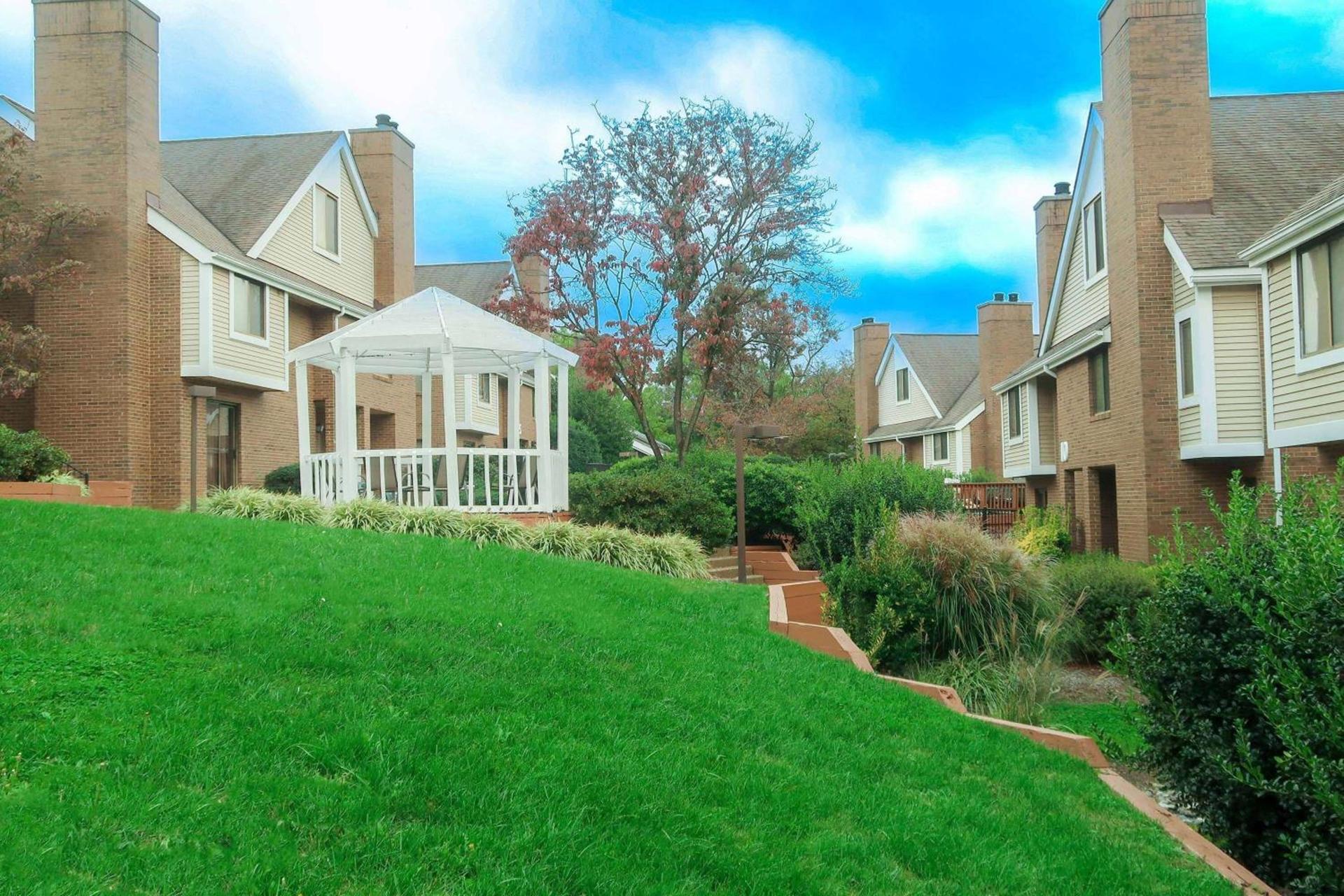 Tysons Corner Suites, A Baymont by Wyndham photo 27
