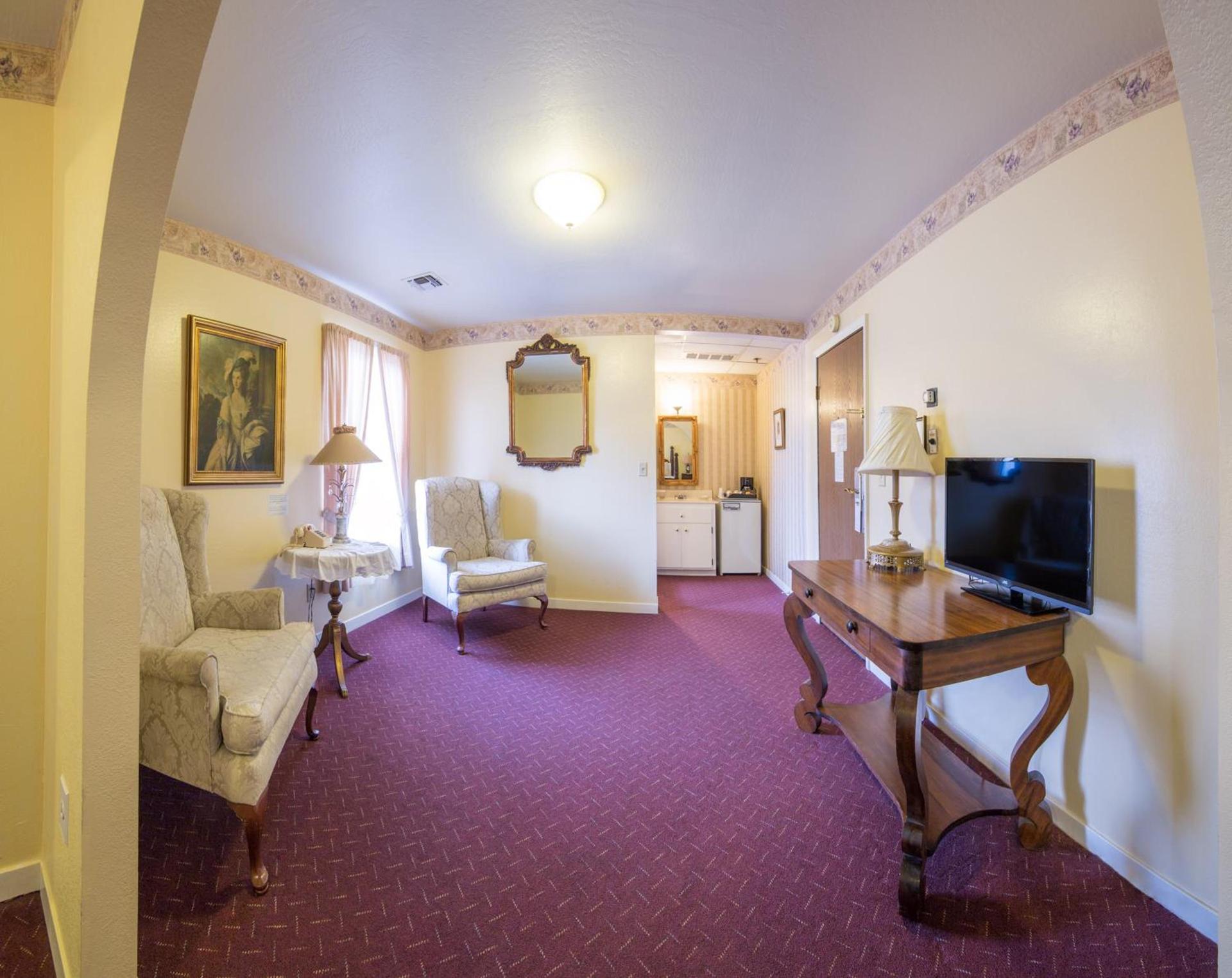 Historic Cary House Hotel photo 17