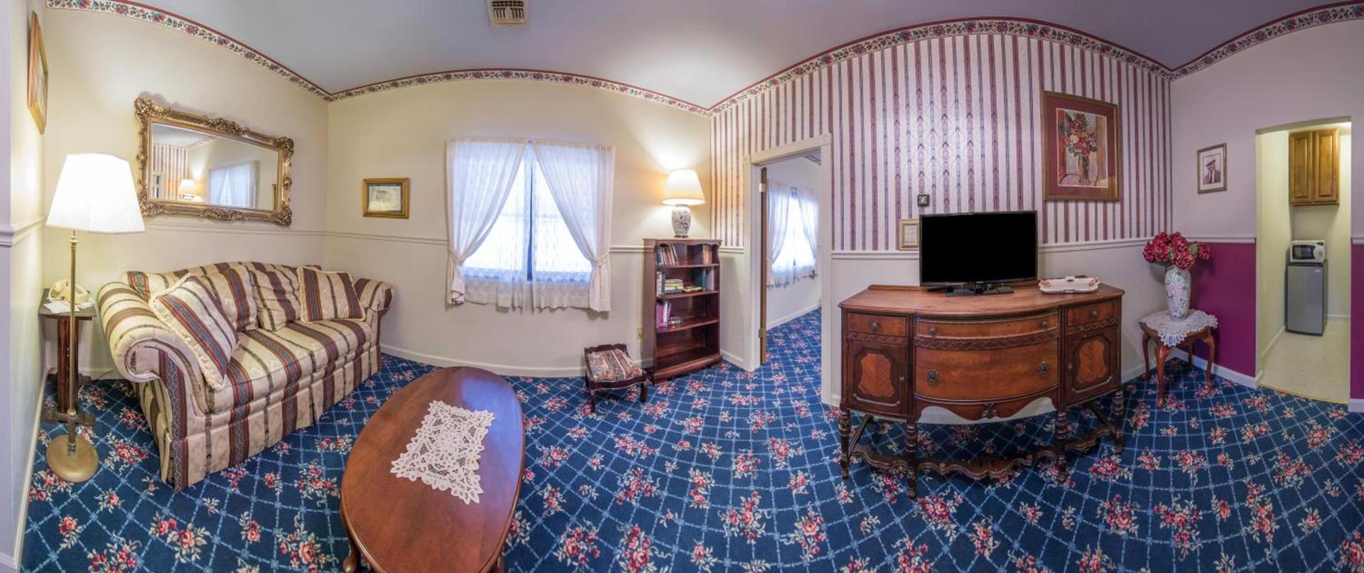 Historic Cary House Hotel photo 19