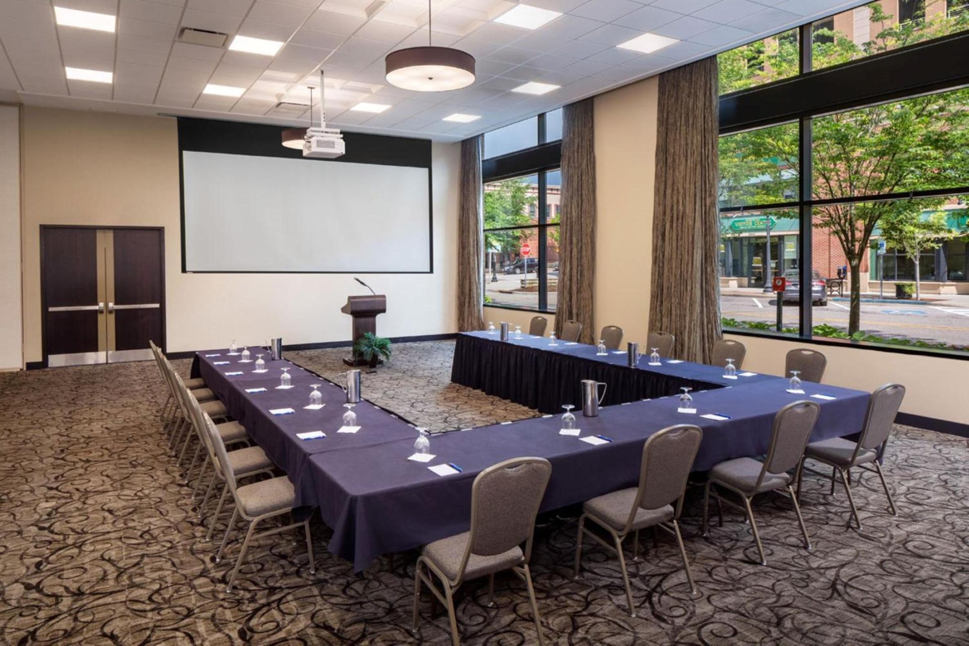 Kent State University Hotel and Conference Center photo 32