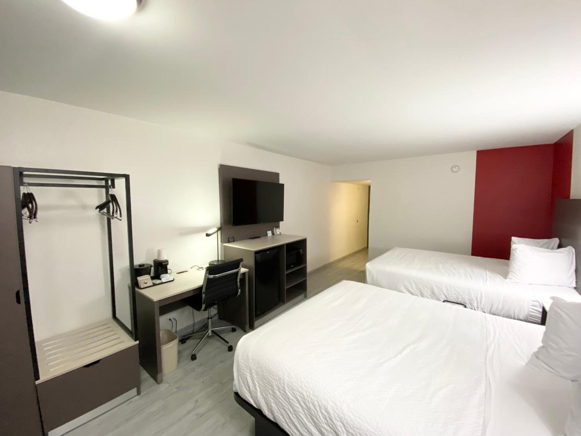 Ramada by Wyndham Tuscaloosa photo 51