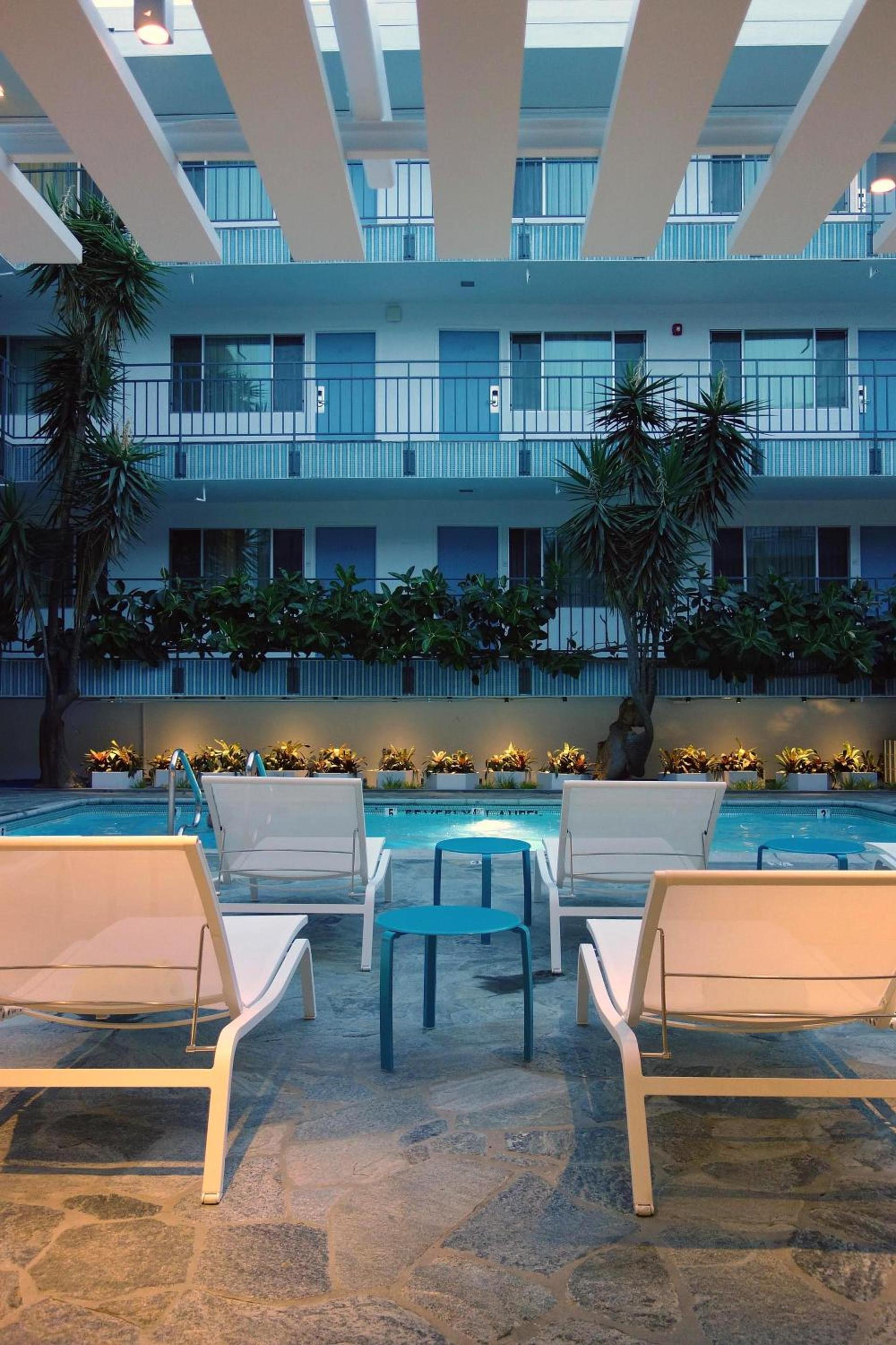 The Beverly Laurel Hotel at West Hollywood photo 53