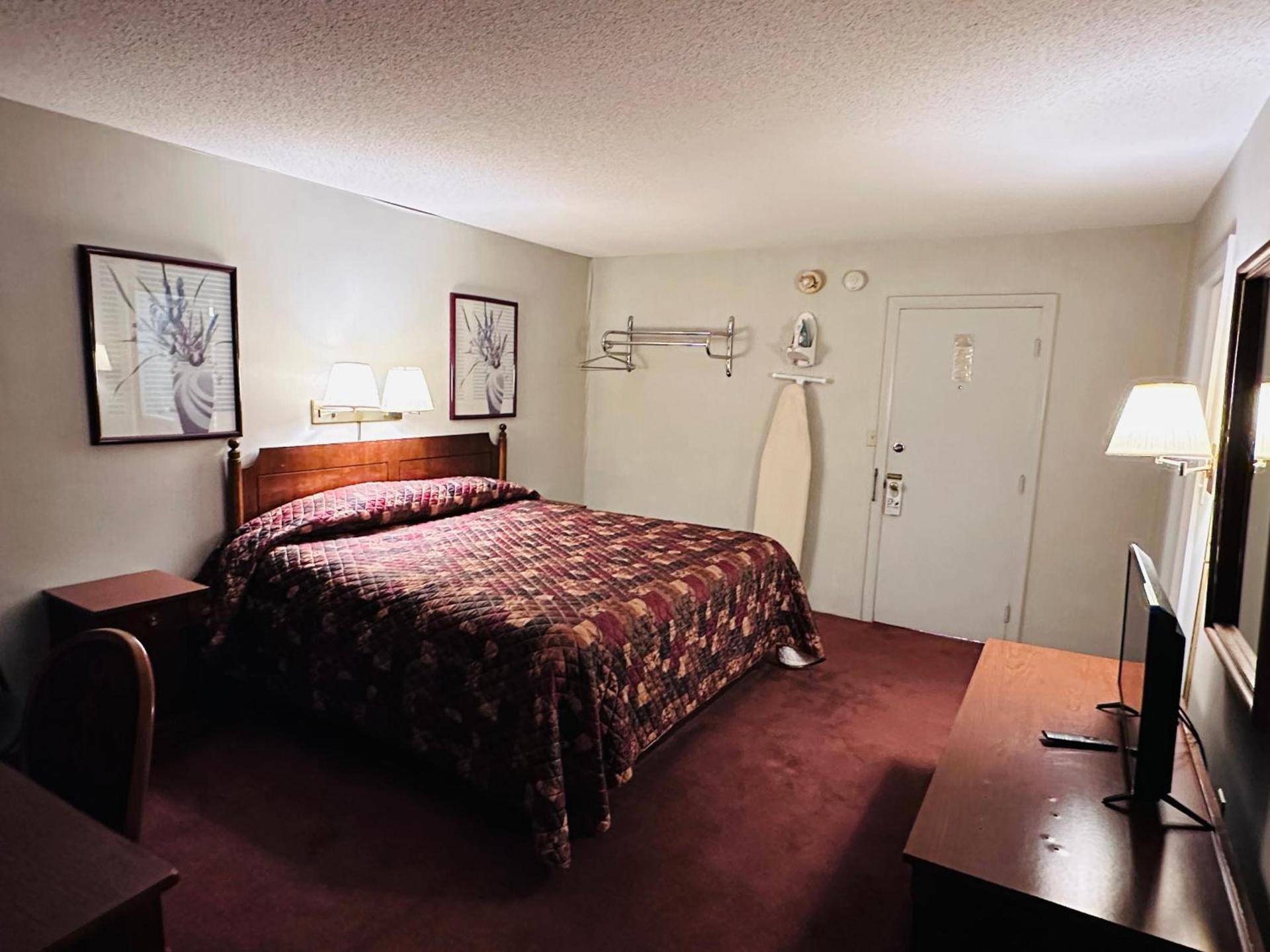 Pamola Motor Lodge photo 20