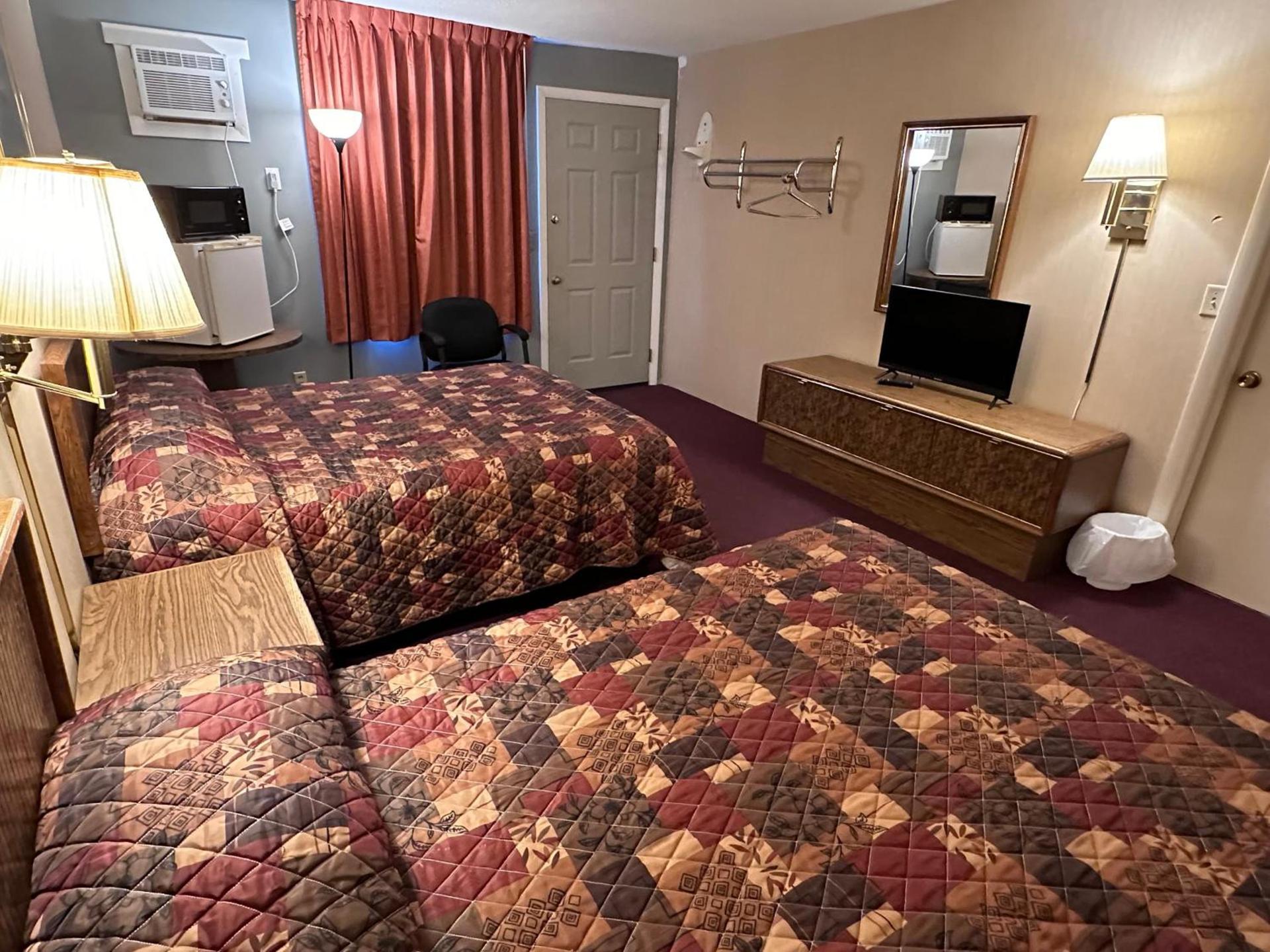 Pamola Motor Lodge photo 9