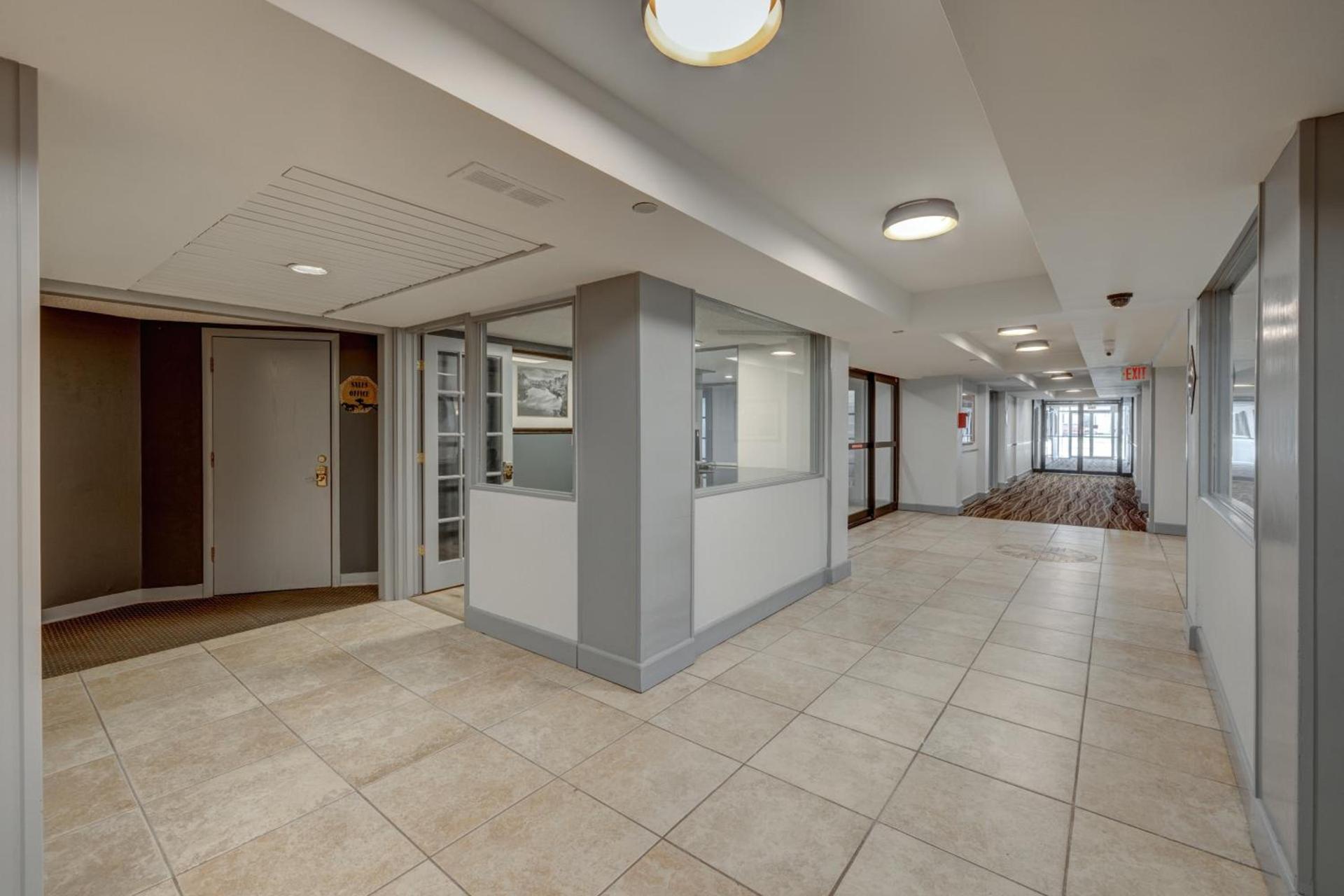 Riverside Hotel photo 32