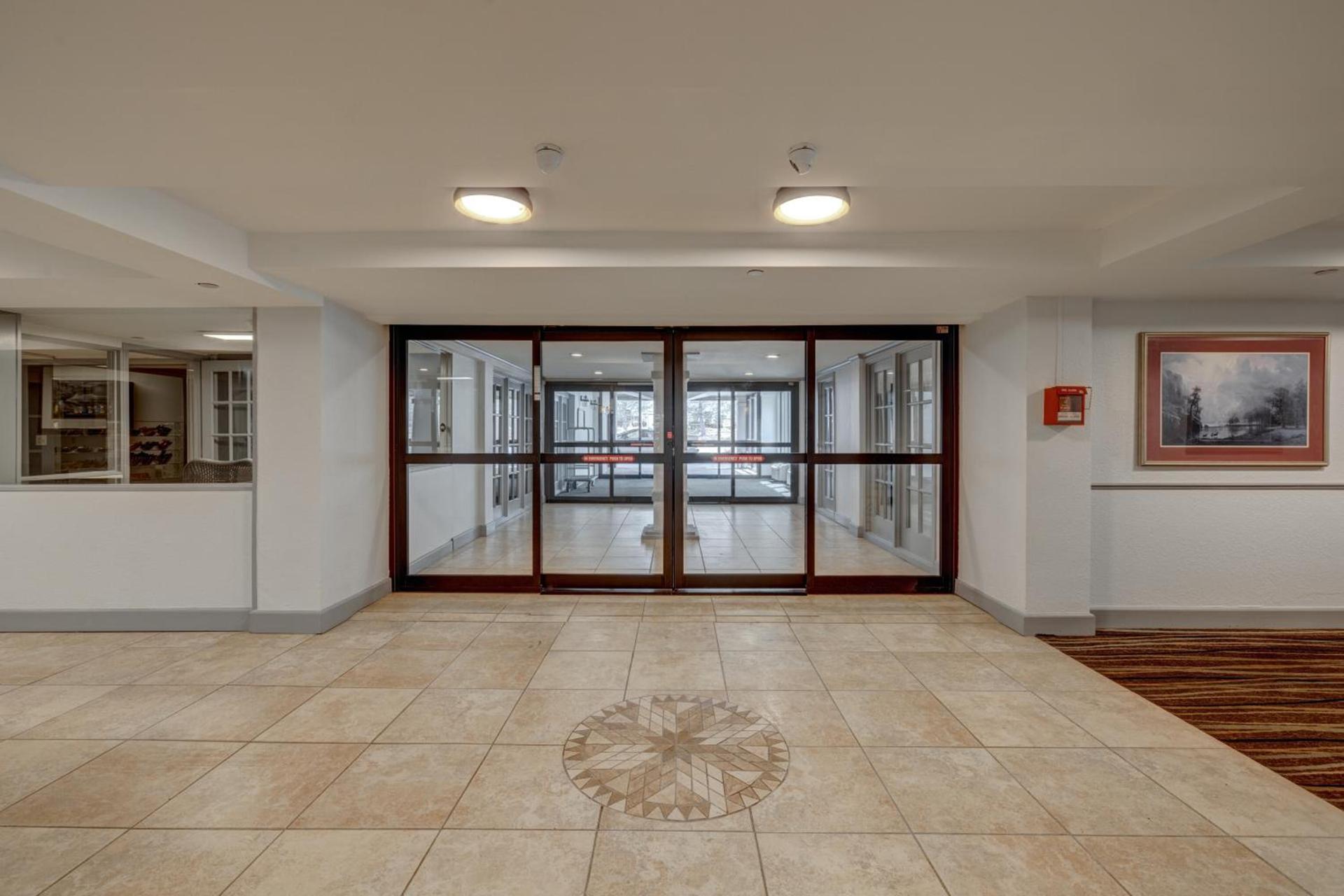 Riverside Hotel photo 26