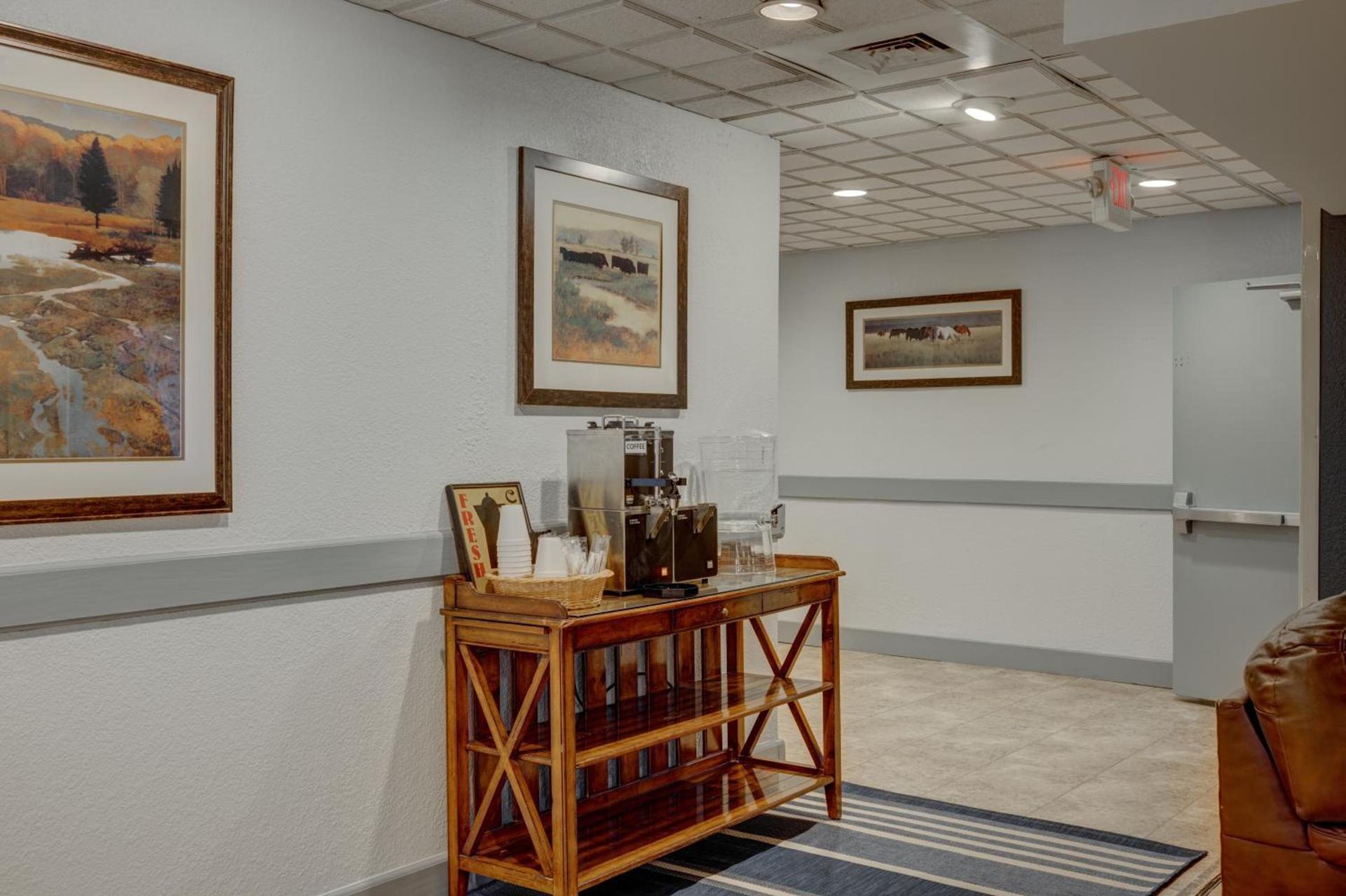 Riverside Hotel photo 14