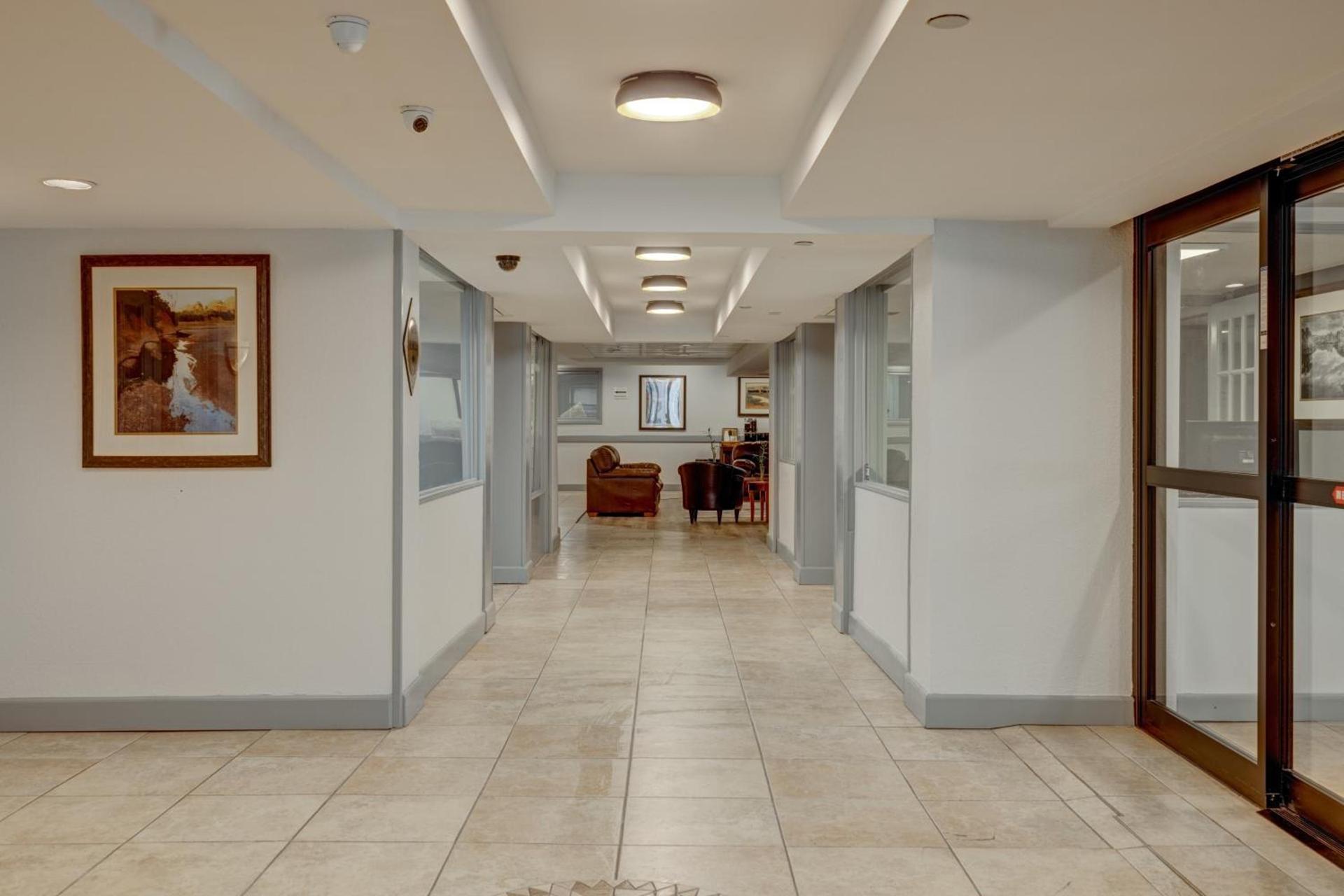 Riverside Hotel photo 12