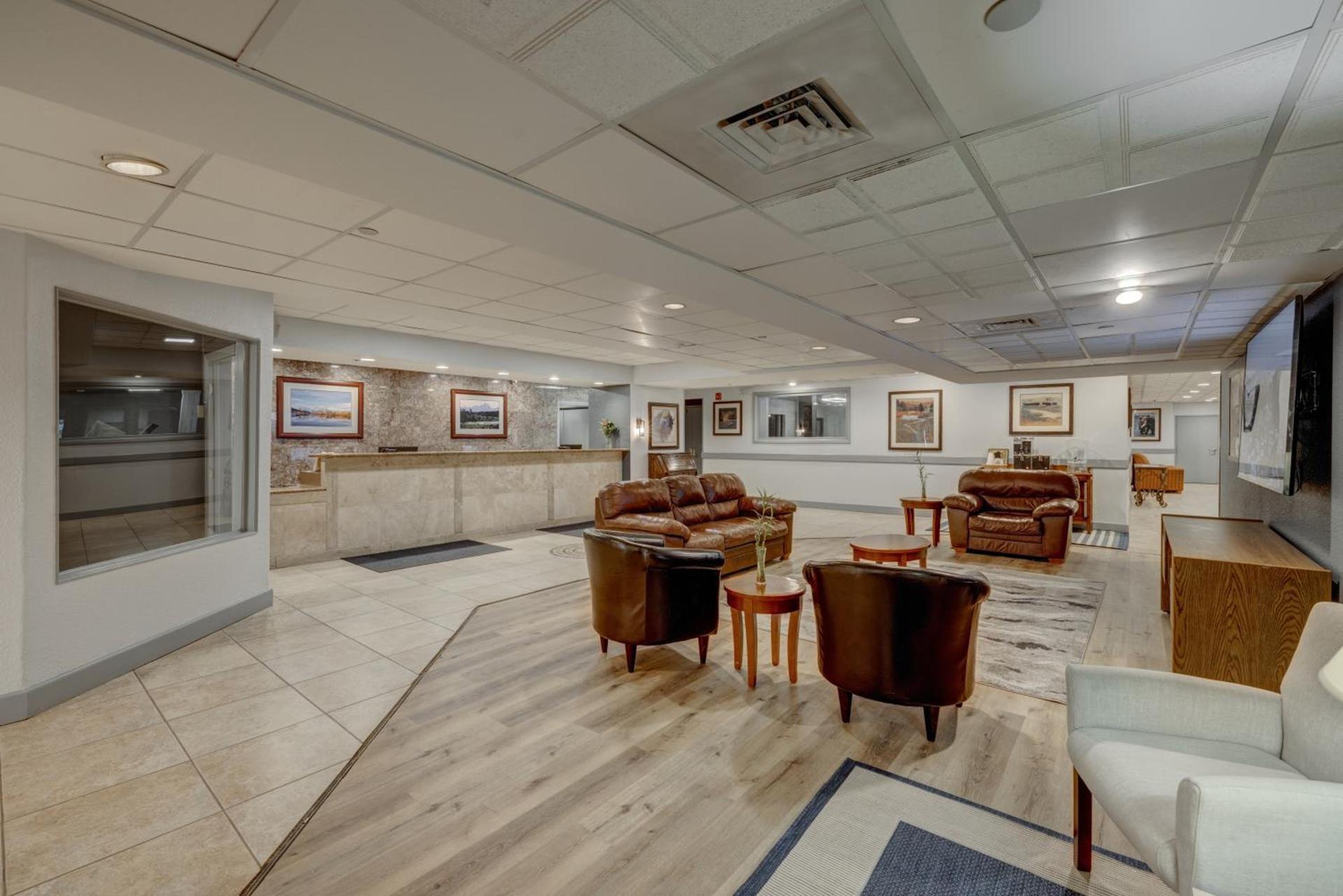 Riverside Hotel photo 48