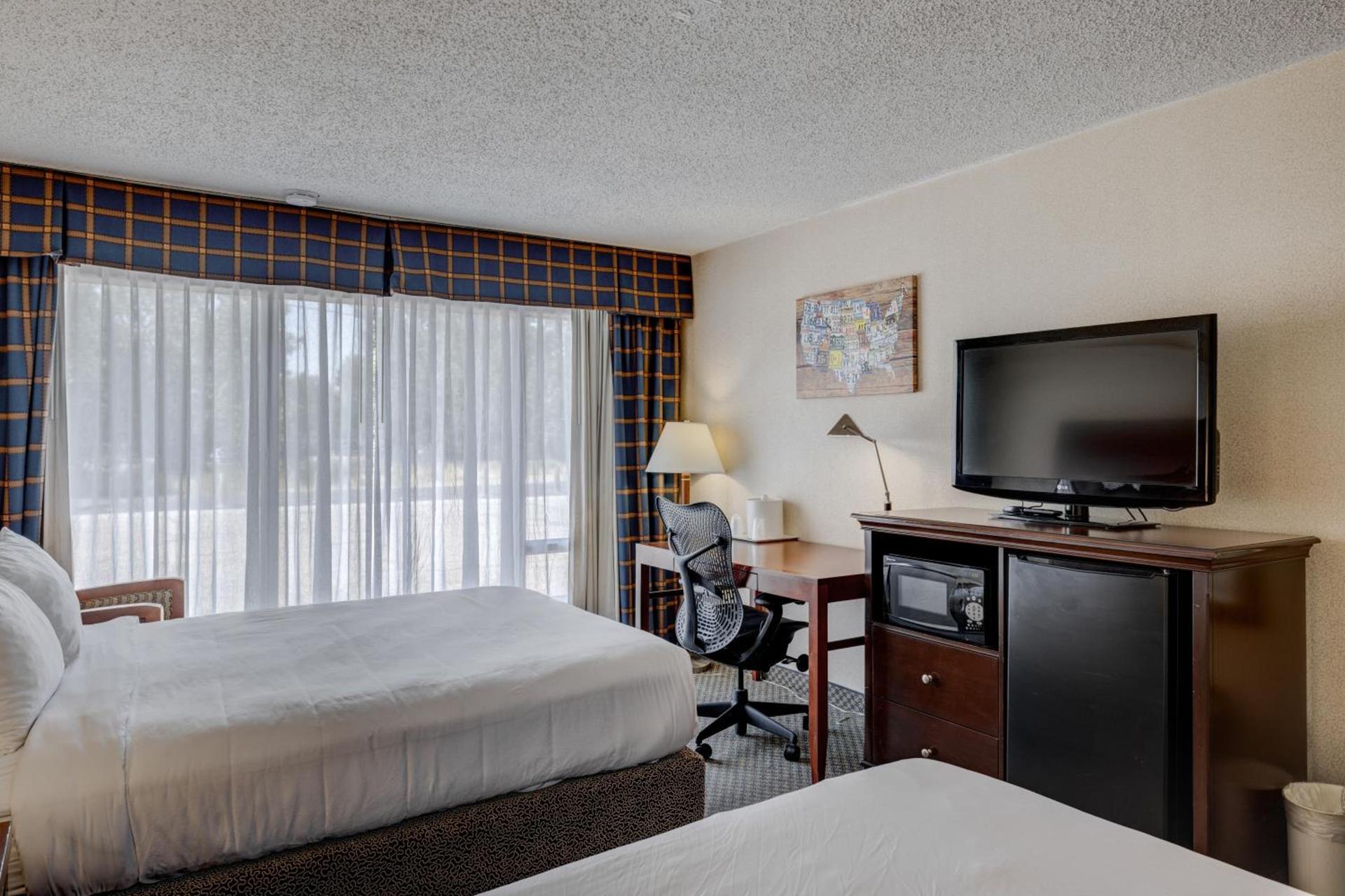 Riverside Hotel photo 55