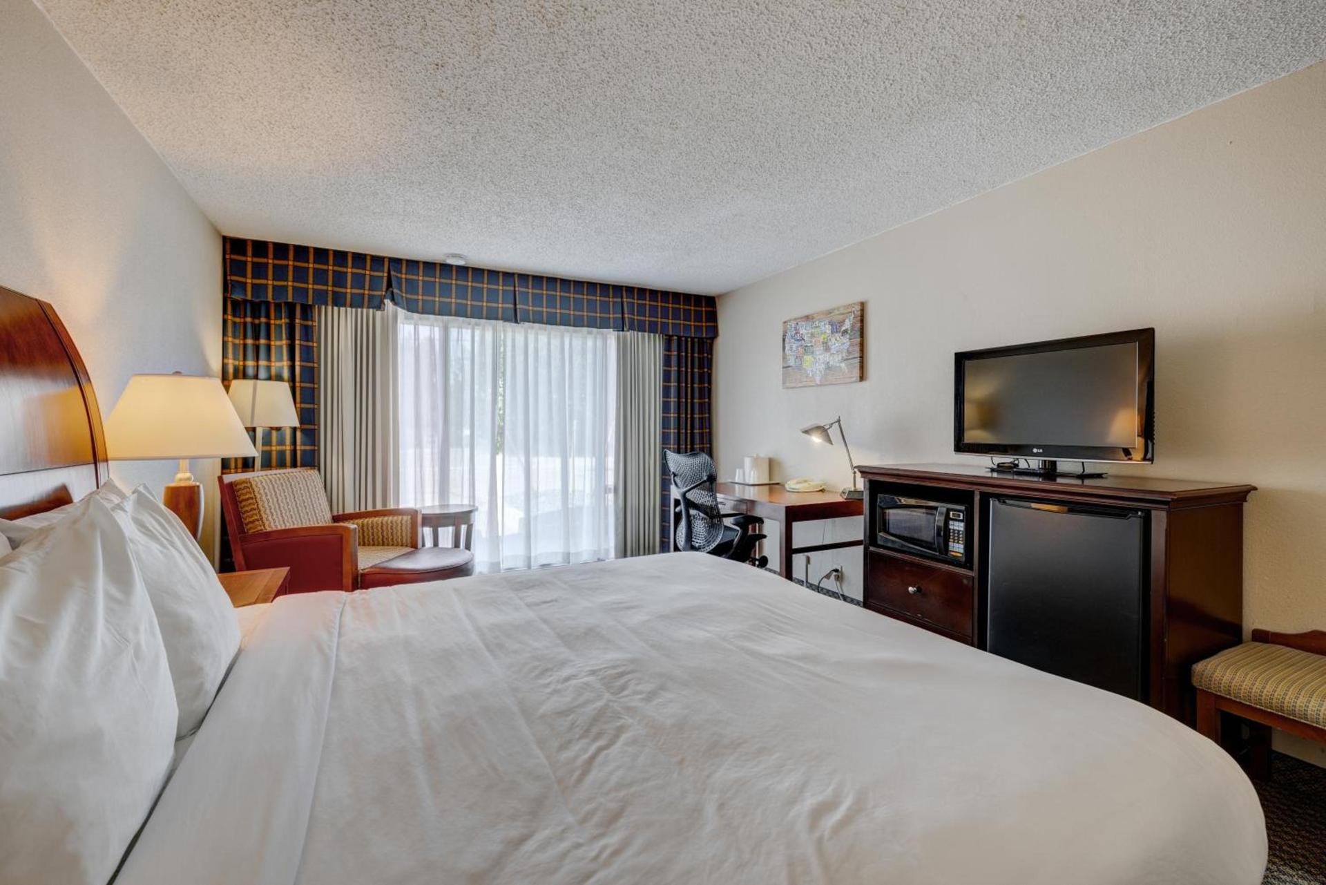 Riverside Hotel photo 68