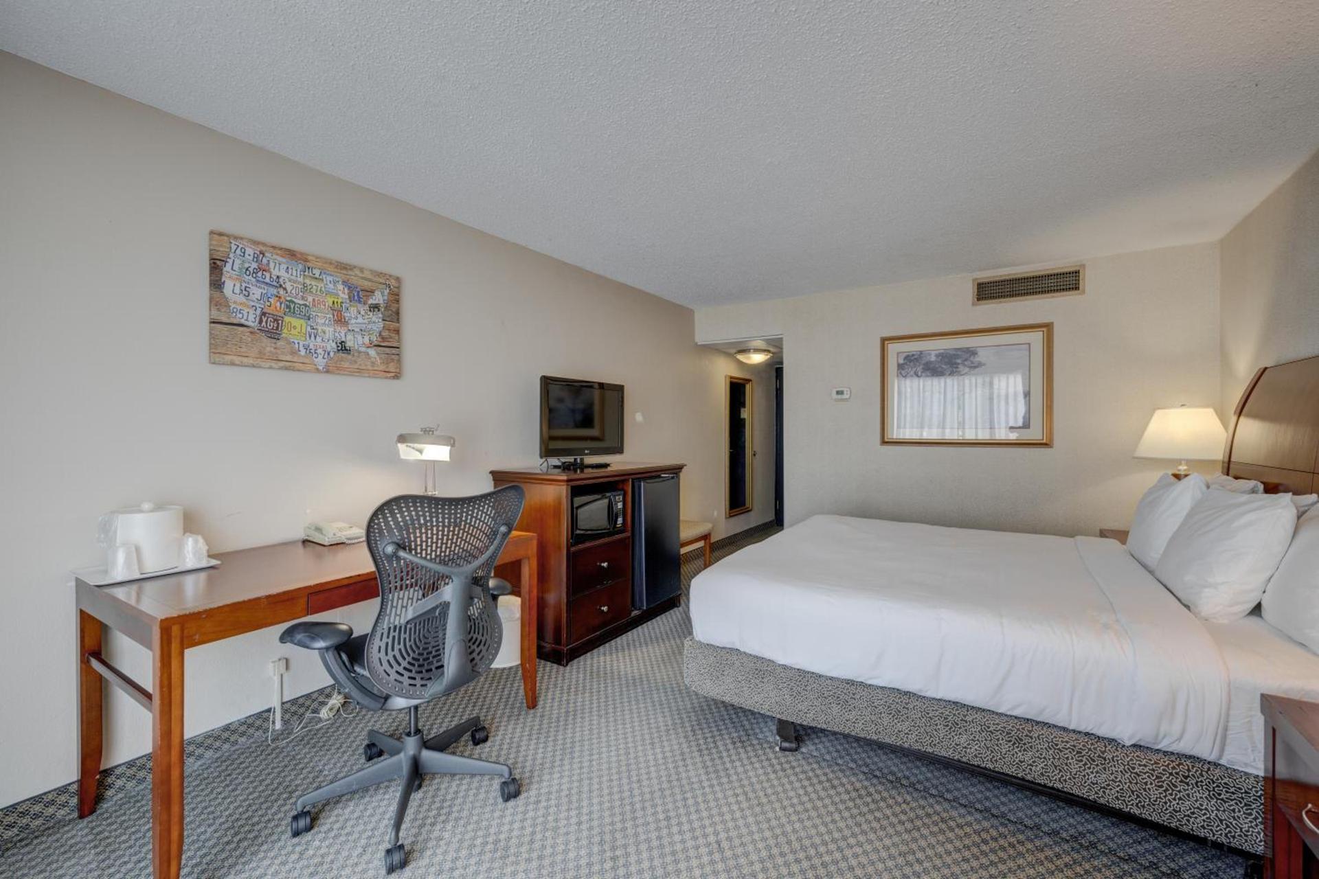 Riverside Hotel photo 67