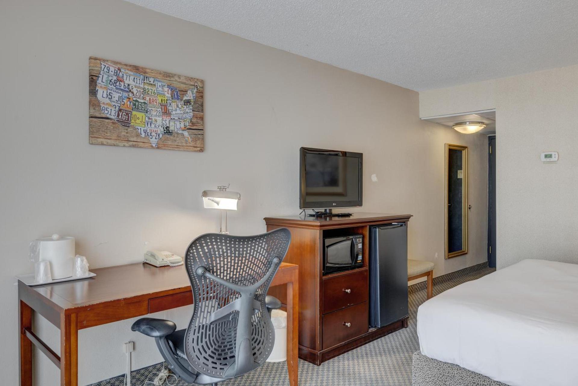 Riverside Hotel photo 65
