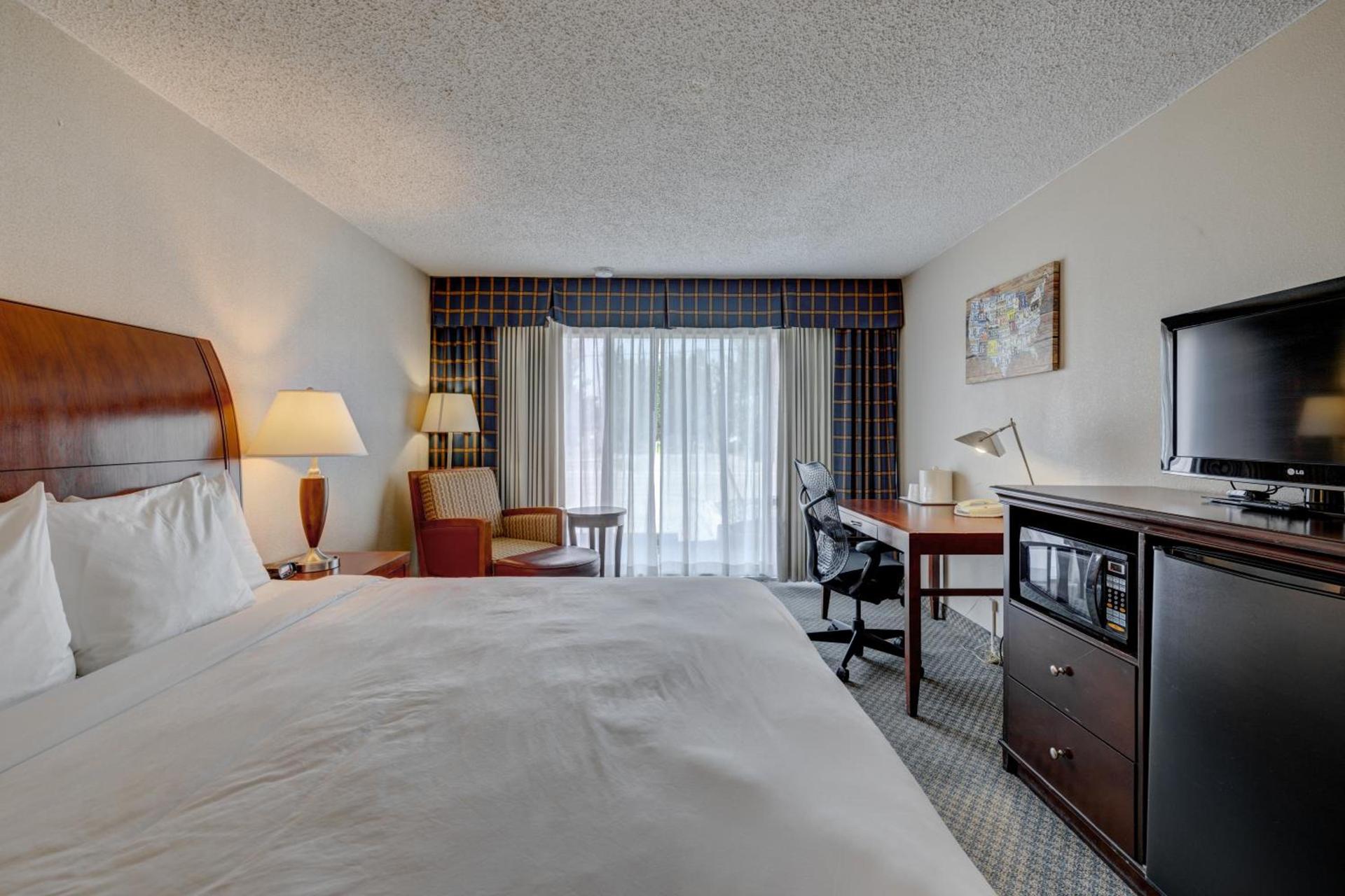 Riverside Hotel photo 60