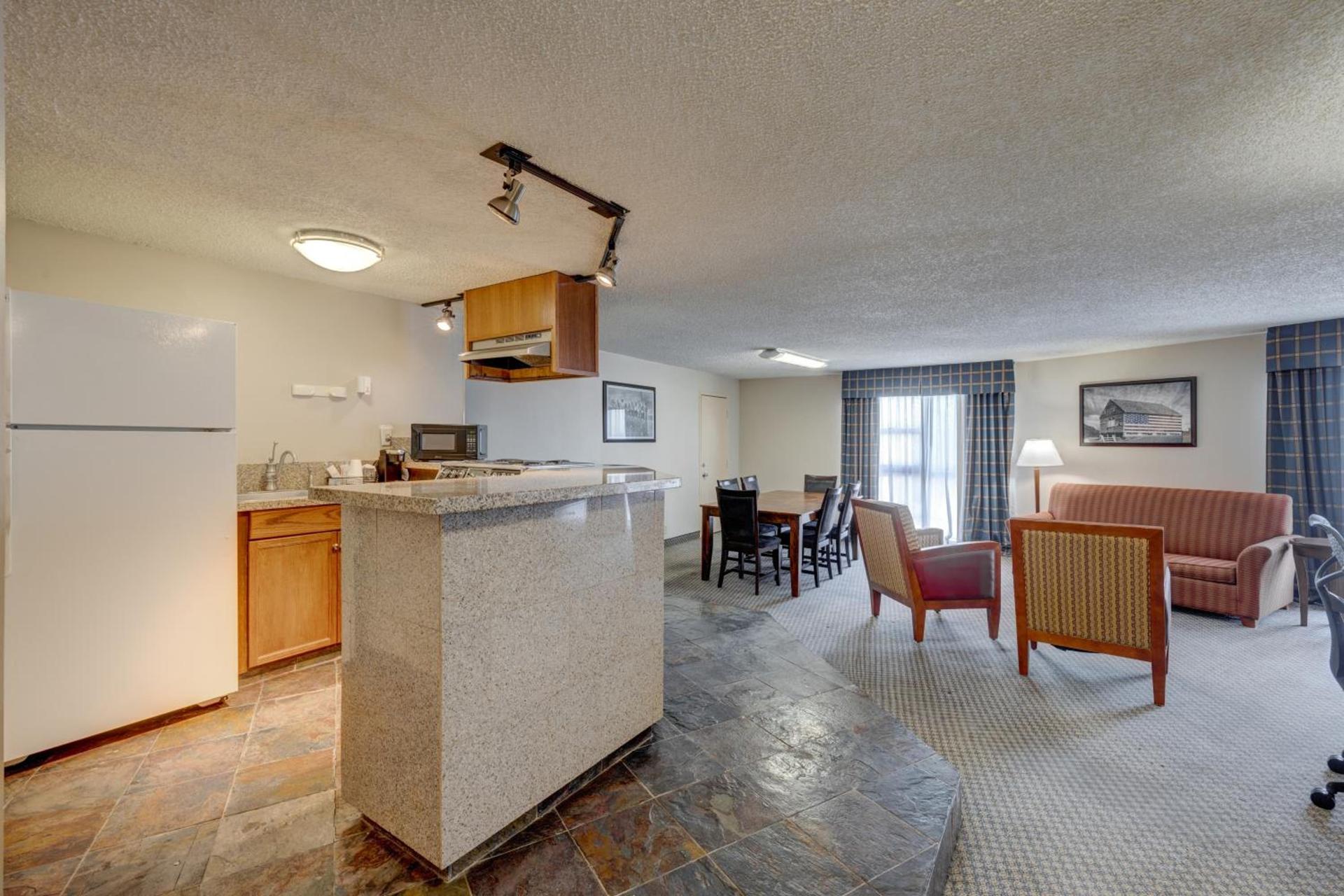 Riverside Hotel photo 72