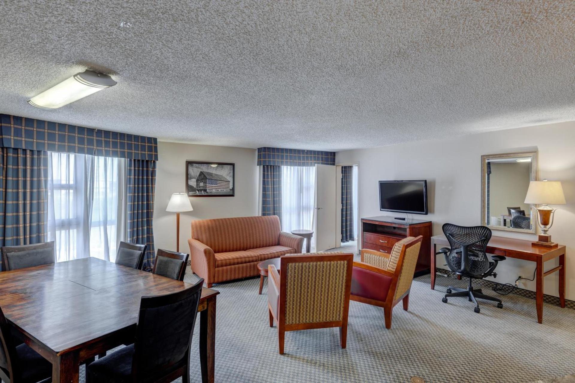 Riverside Hotel photo 75
