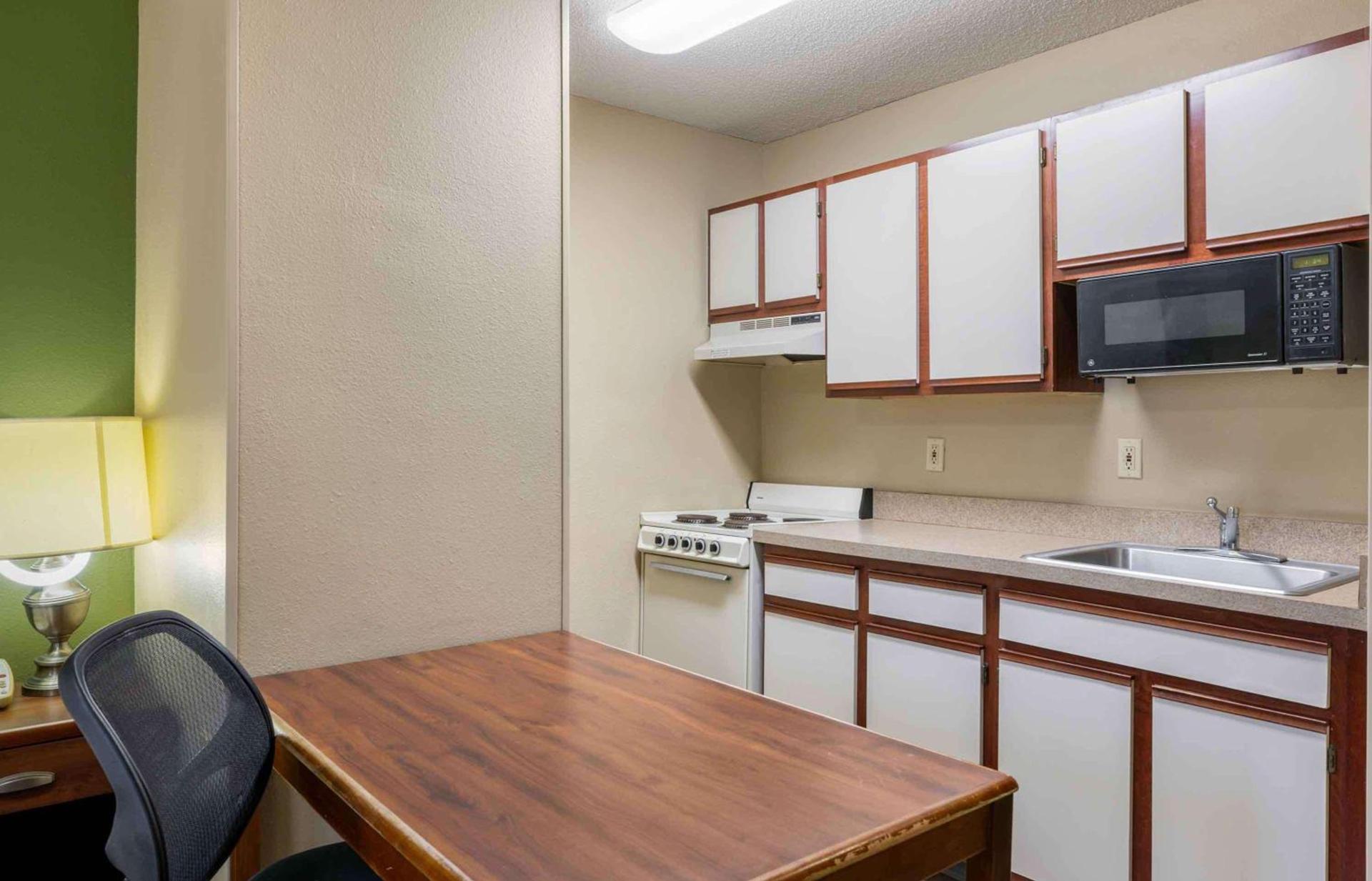 Extended Stay America Suites - Omaha - West photo 18