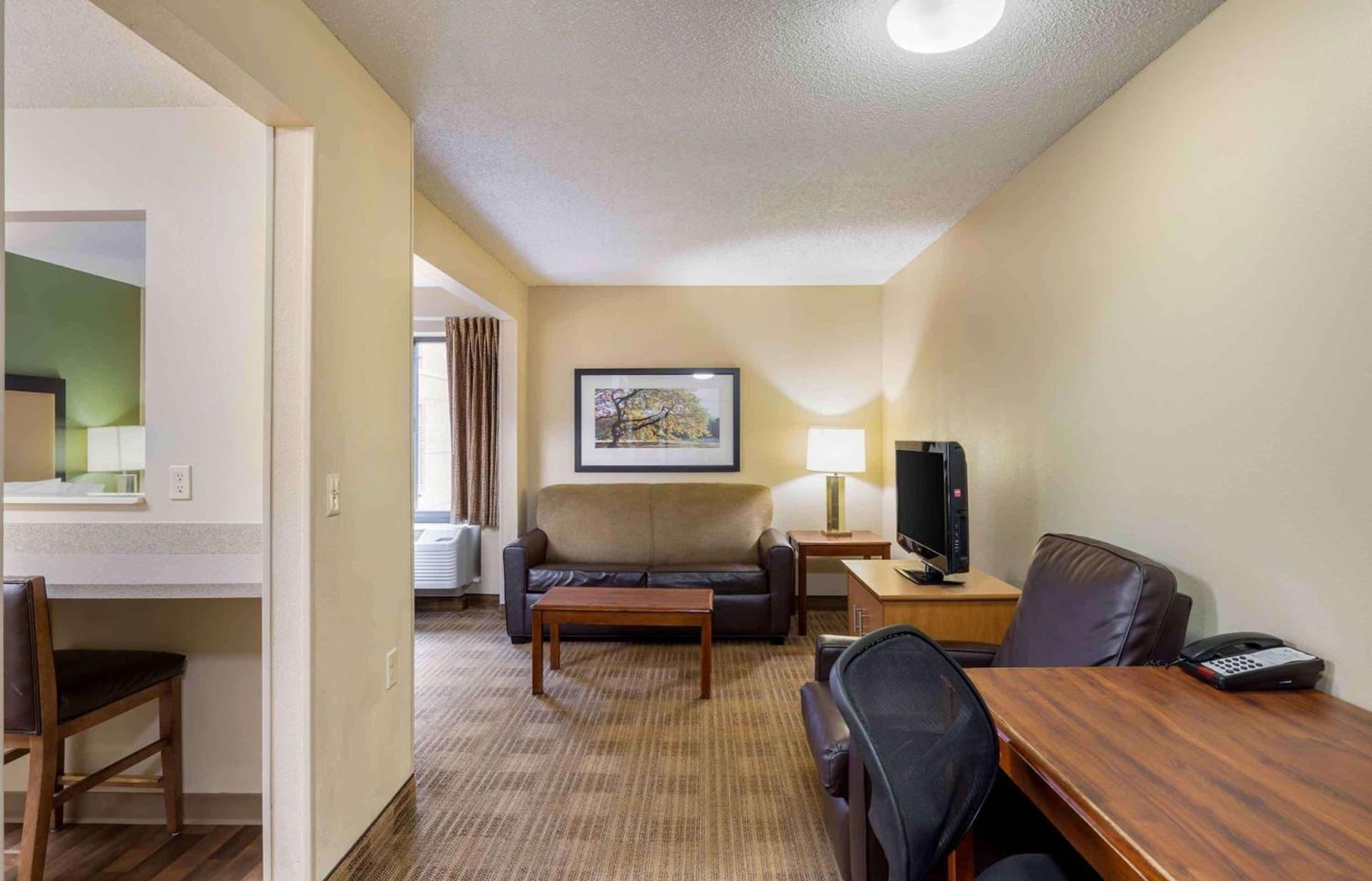 Extended Stay America Suites - Omaha - West photo 26