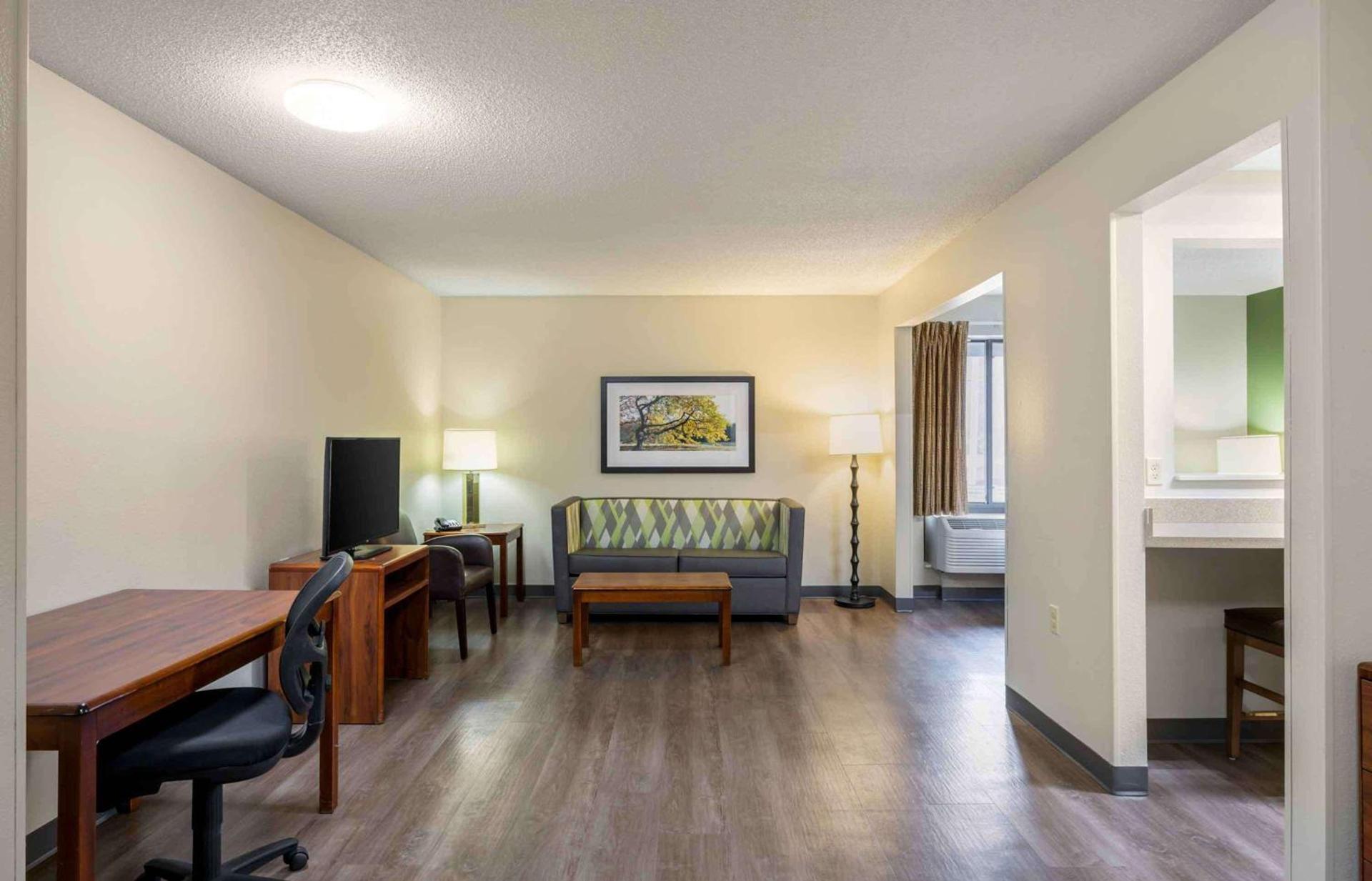 Extended Stay America Suites - Omaha - West photo 33