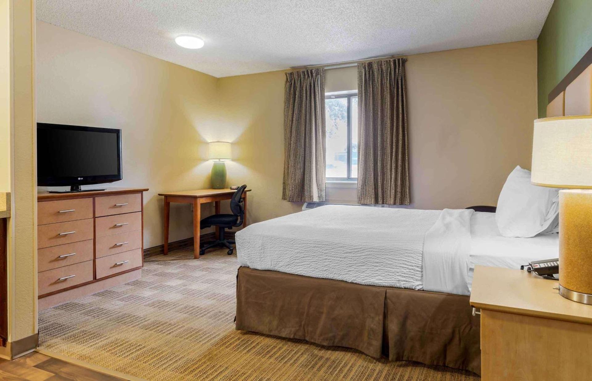 Extended Stay America Suites - Charleston - Northwoods Blvd photo 22