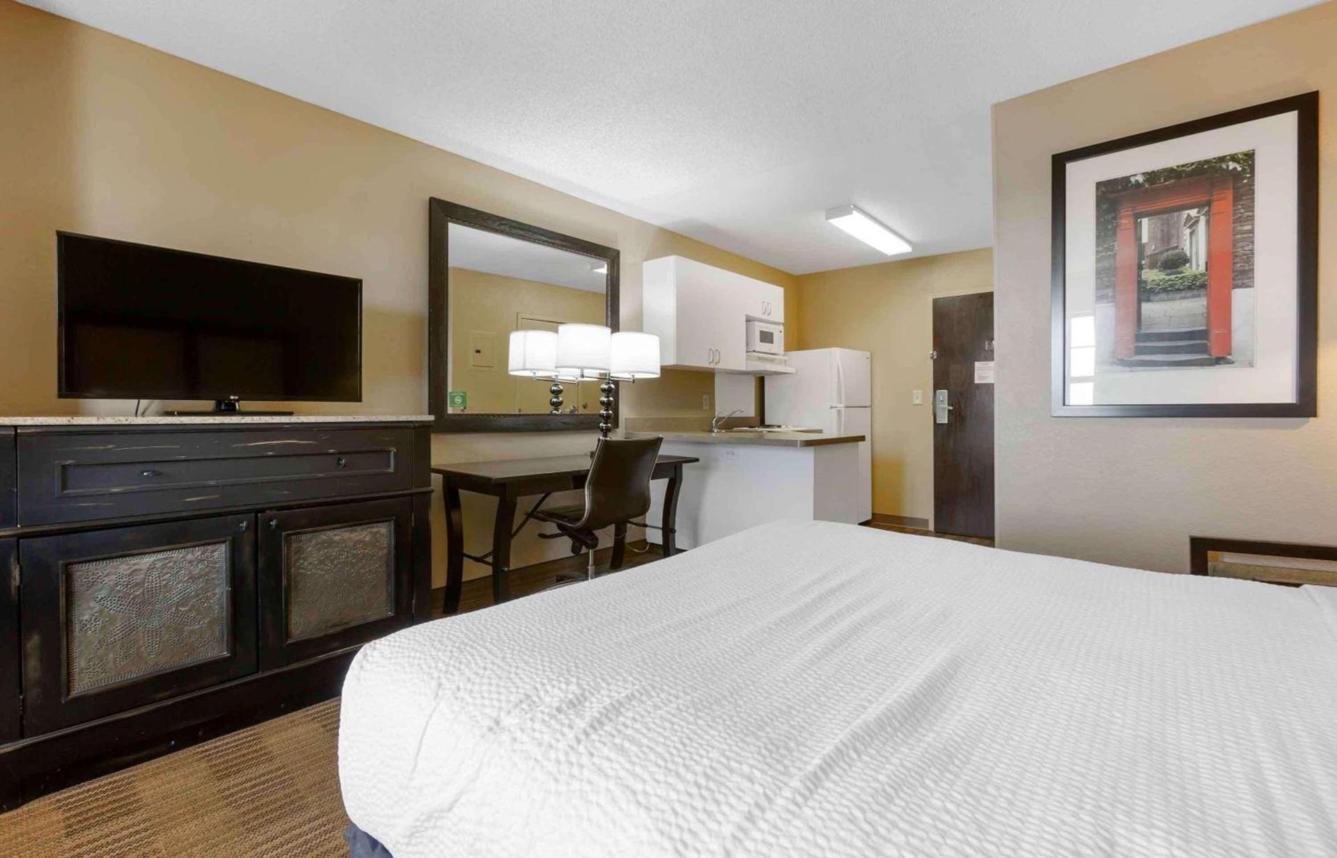 Extended Stay America Suites - Phoenix - Chandler photo 11
