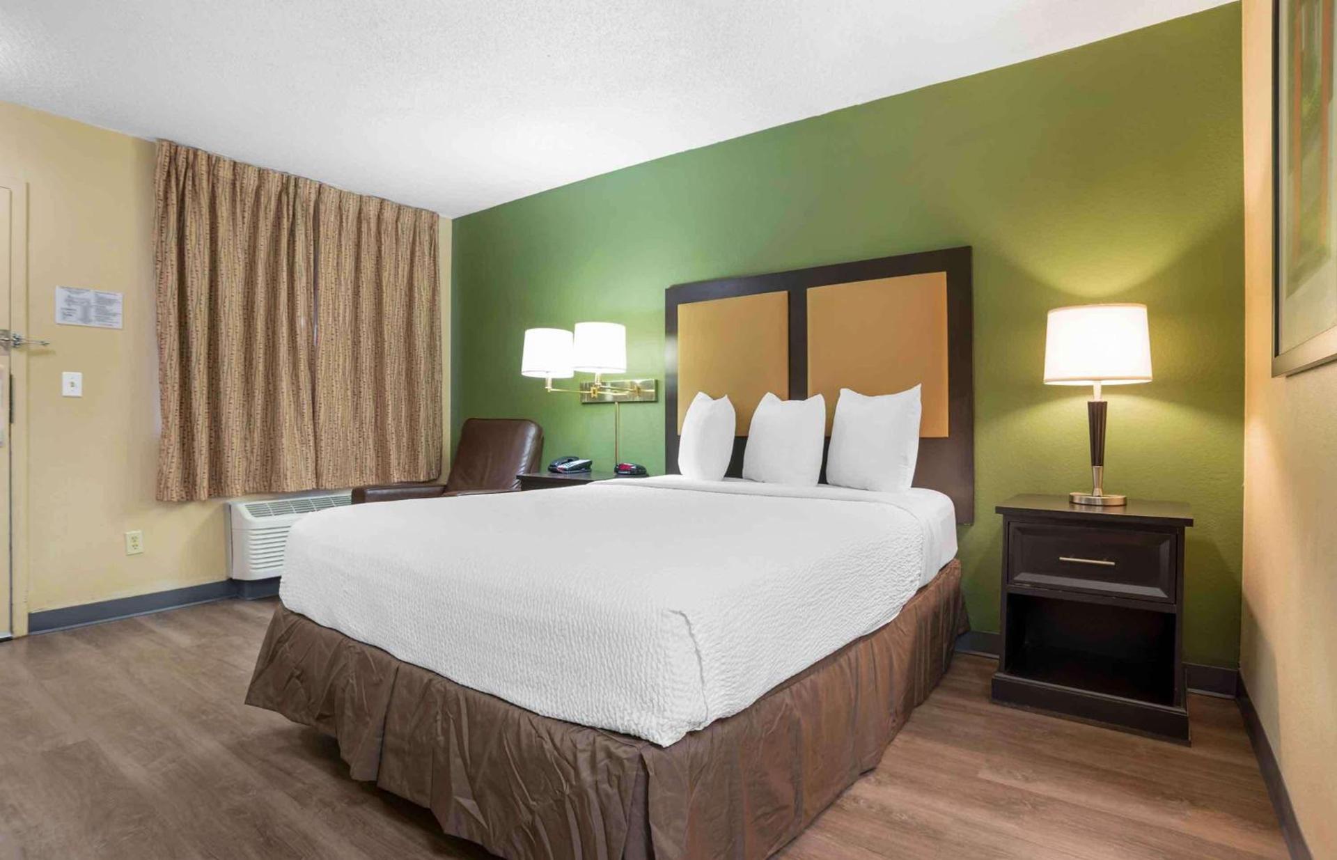 Extended Stay America Suites - Mobile - Spring Hill photo 11
