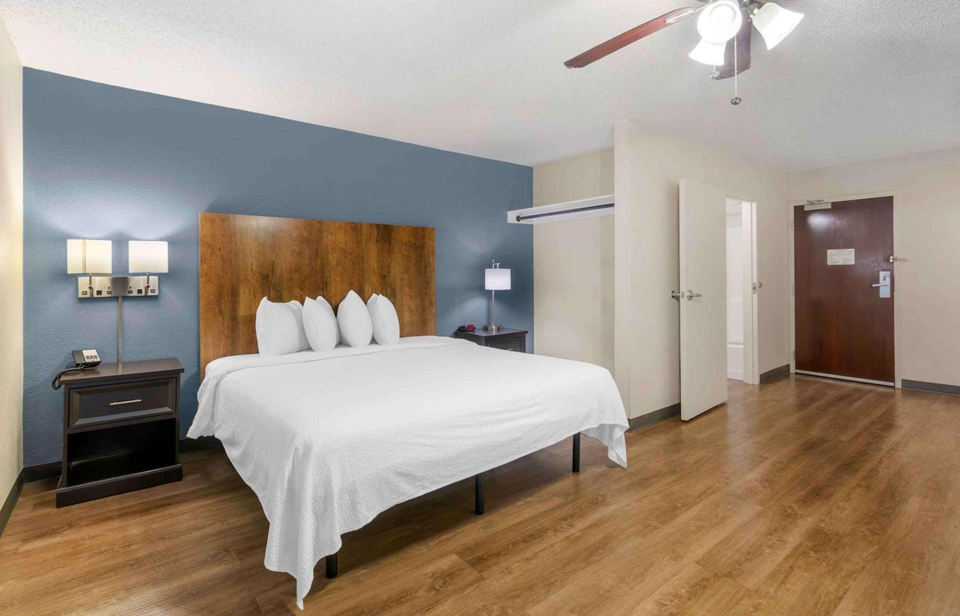 Extended Stay America Premier Suites - Fort Lauderdale - Convention Center - Cruise Port photo 23