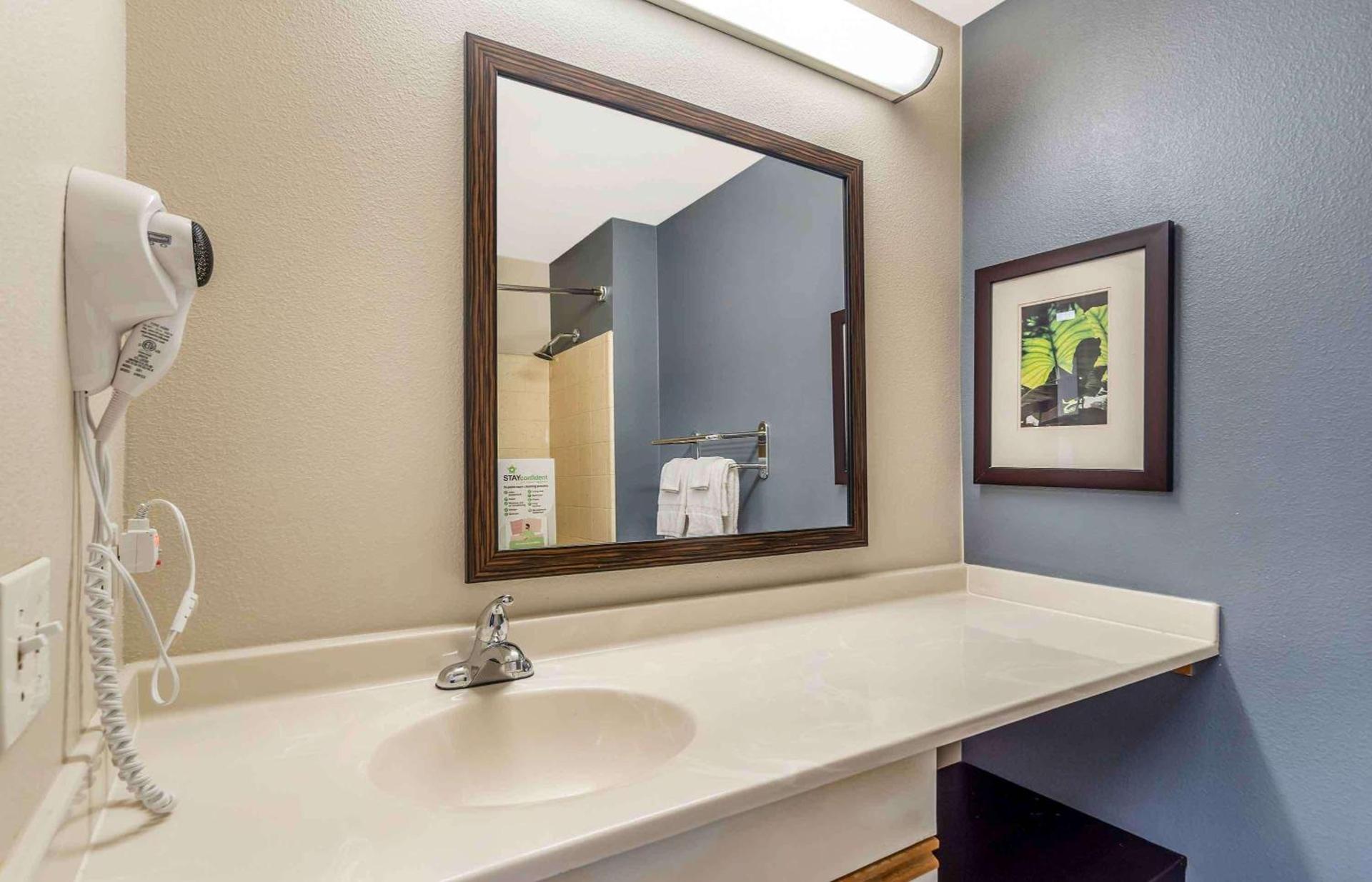 Extended Stay America Select Suites - Chicago - Naperville - East photo 11