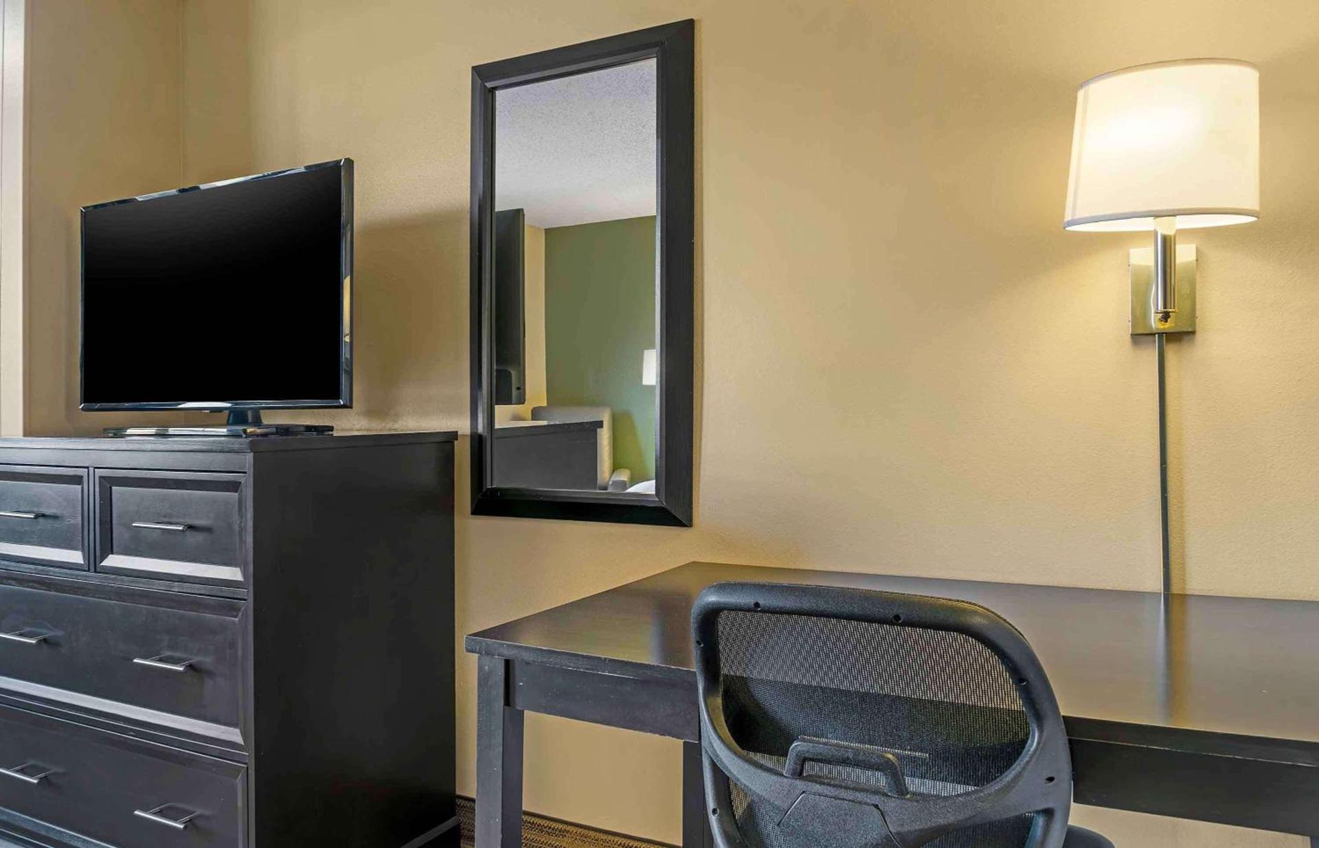 Extended Stay America Select Suites - Grand Rapids - Kentwood photo 9