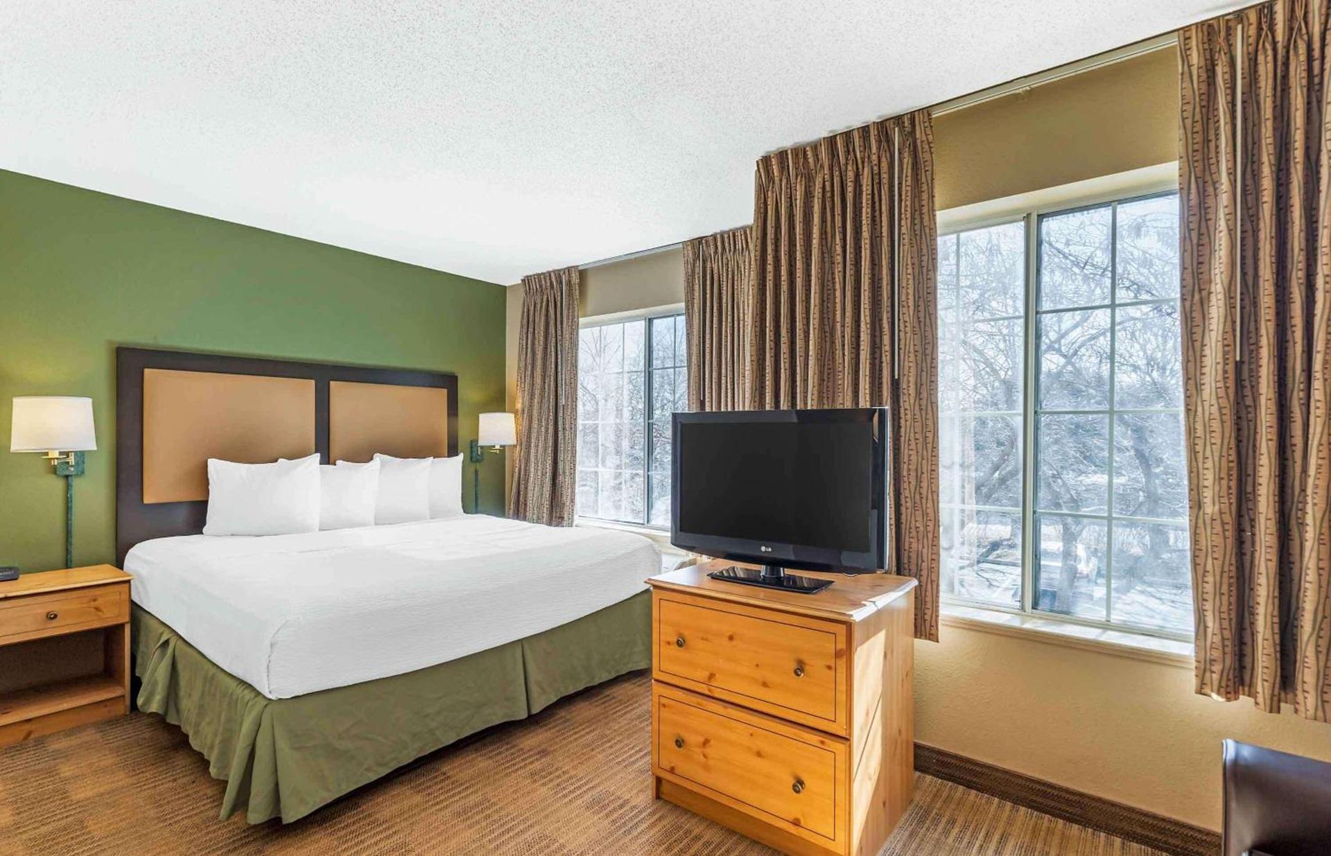 Extended Stay America Select Suites - Chicago - Naperville - East photo 30