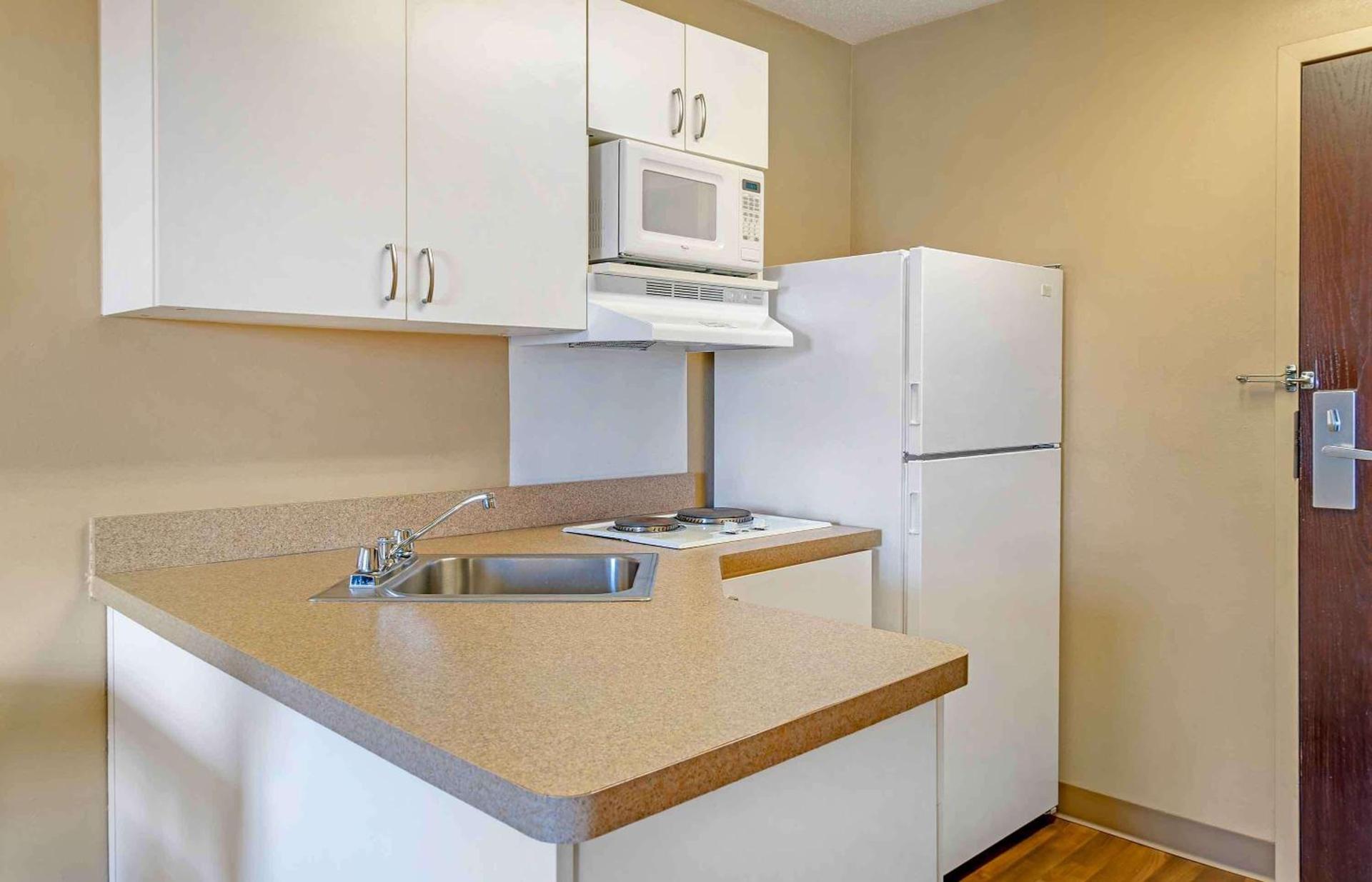 Extended Stay America Select Suites - Grand Rapids - Kentwood photo 17
