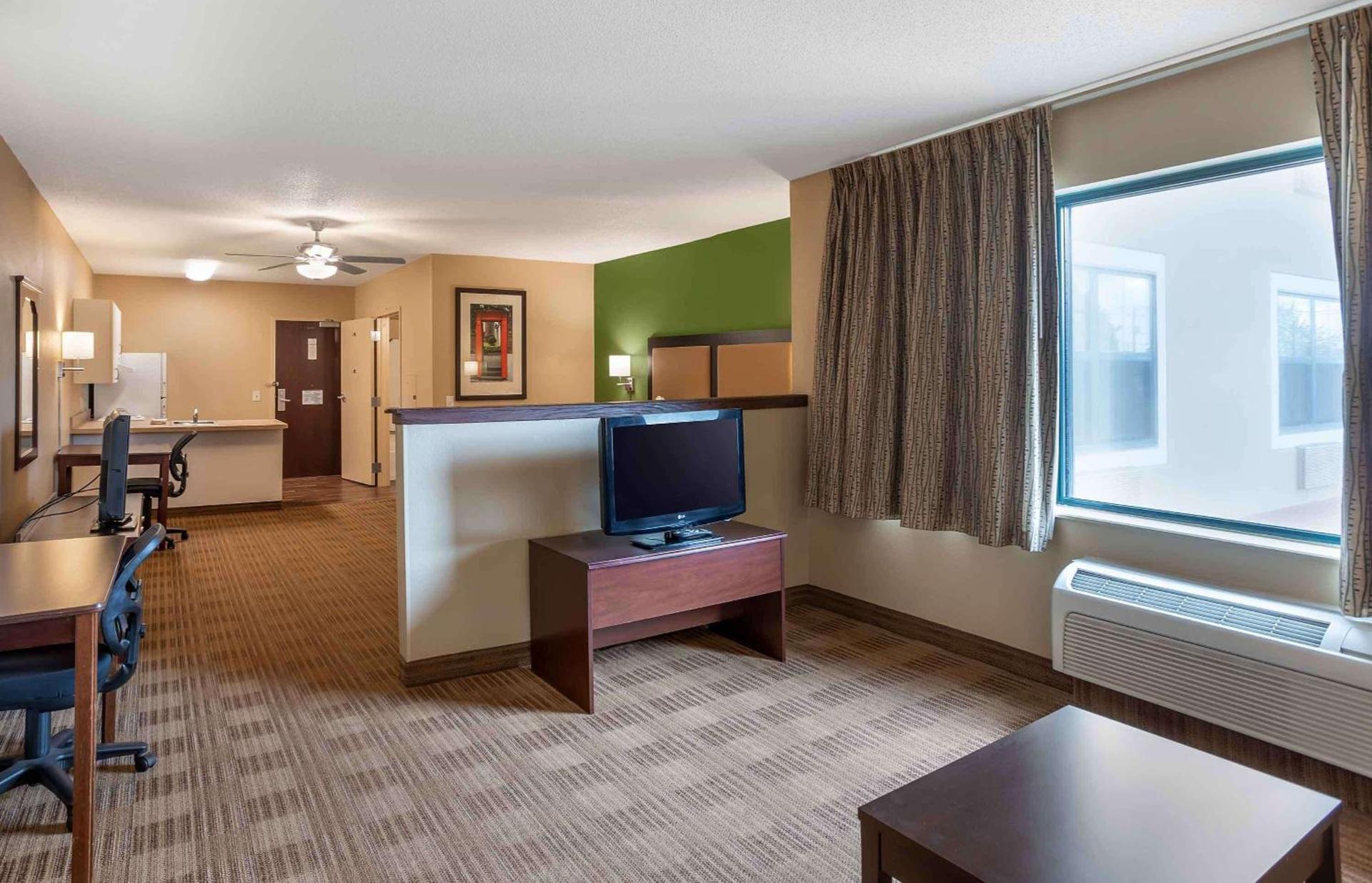 Extended Stay America Select Suites - Grand Rapids - Kentwood photo 25