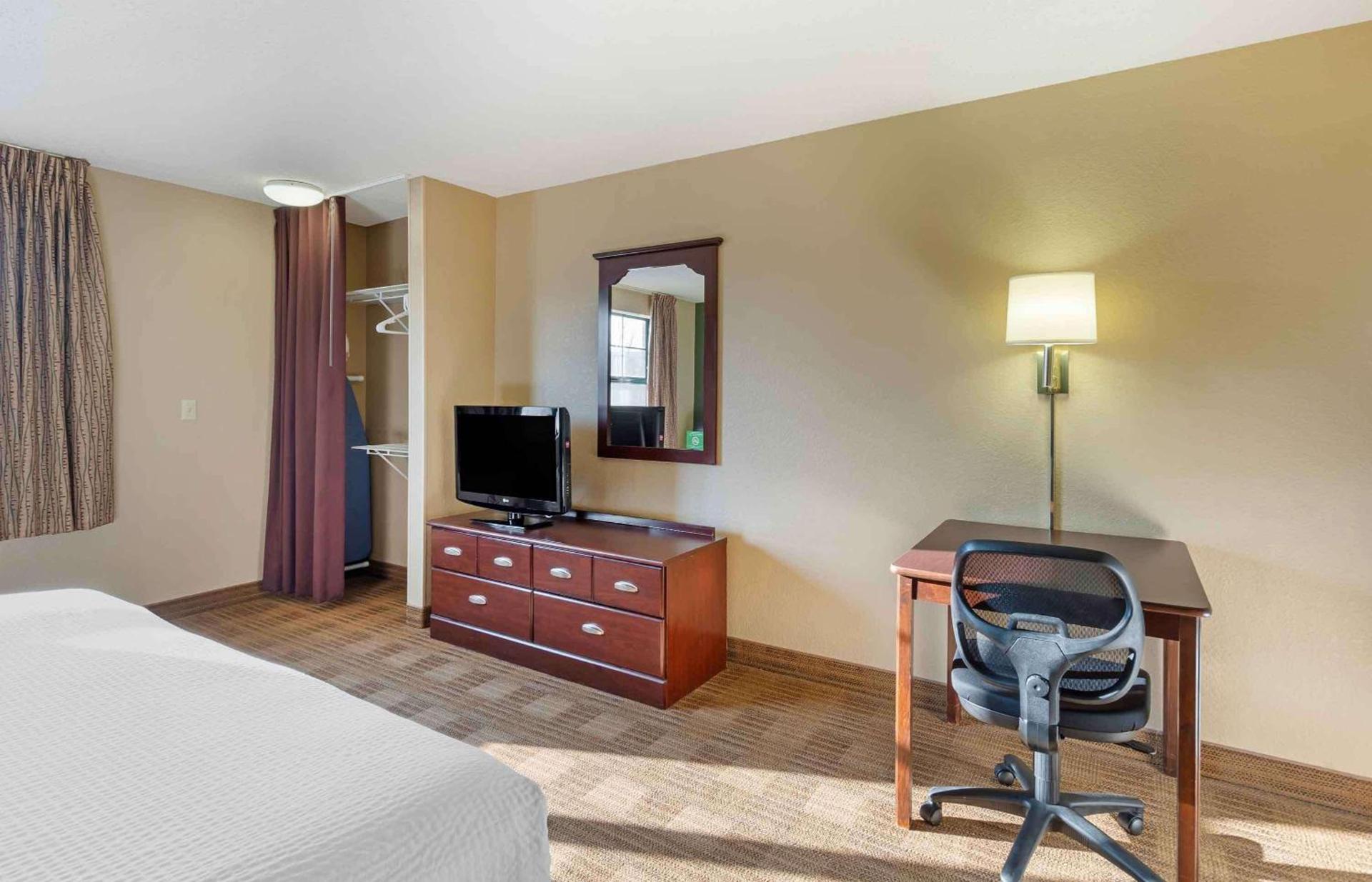 Extended Stay America Suites - Chicago - Vernon Hills - Lake Forest photo 21