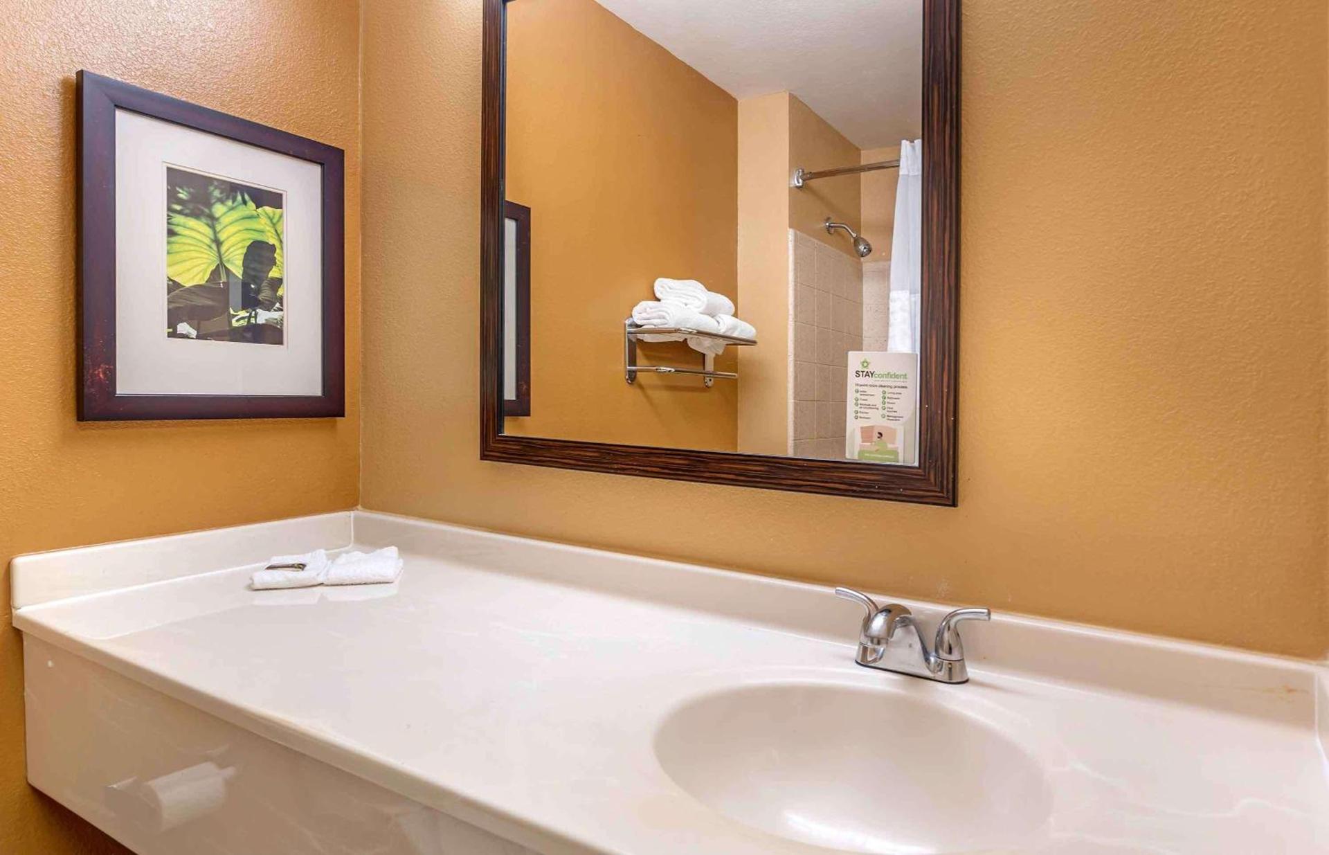 Extended Stay America Select Suites - Chicago - Westmont - Oak Brook photo 14
