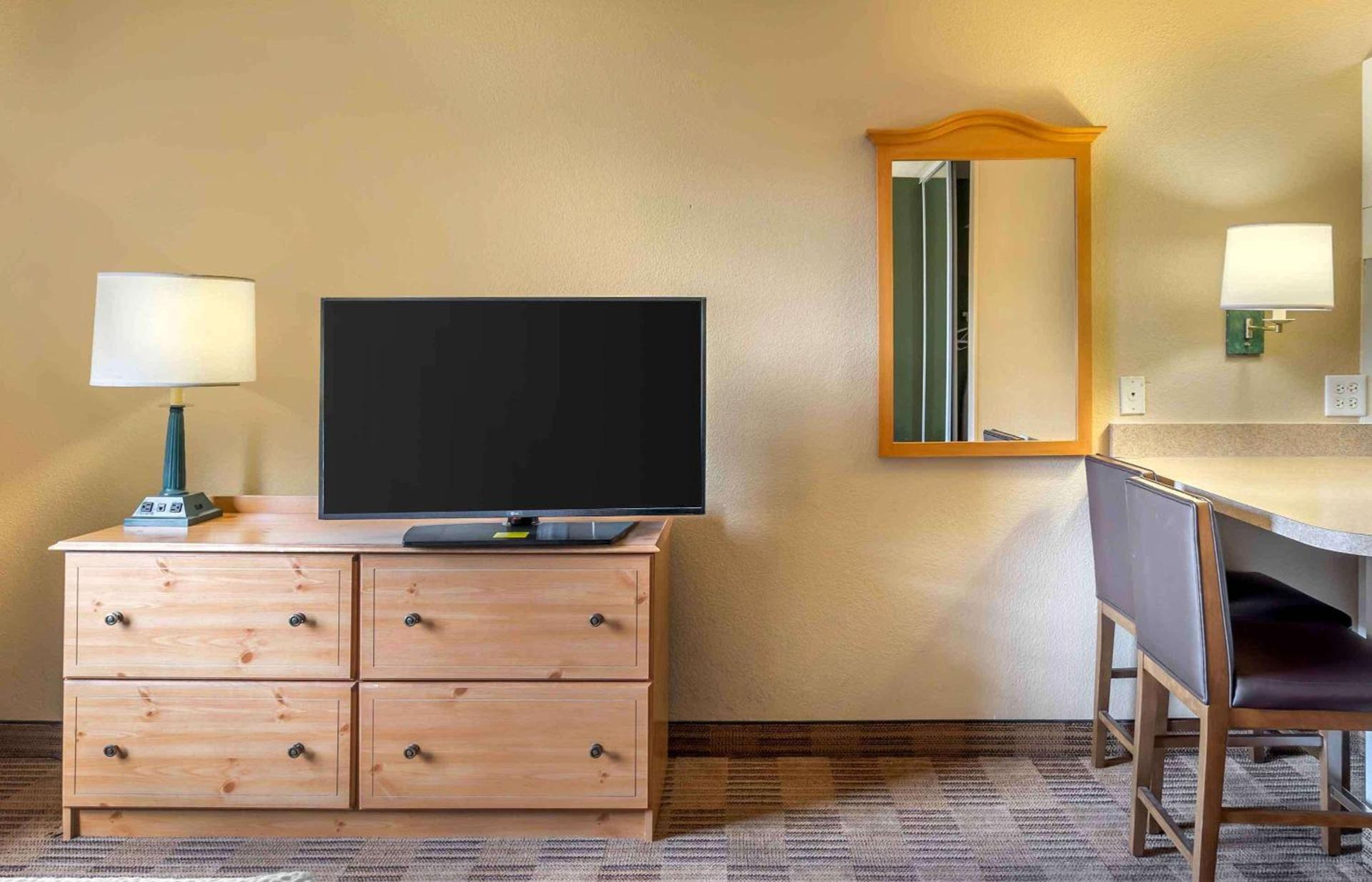 Extended Stay America Select Suites - Chicago - Westmont - Oak Brook photo 17