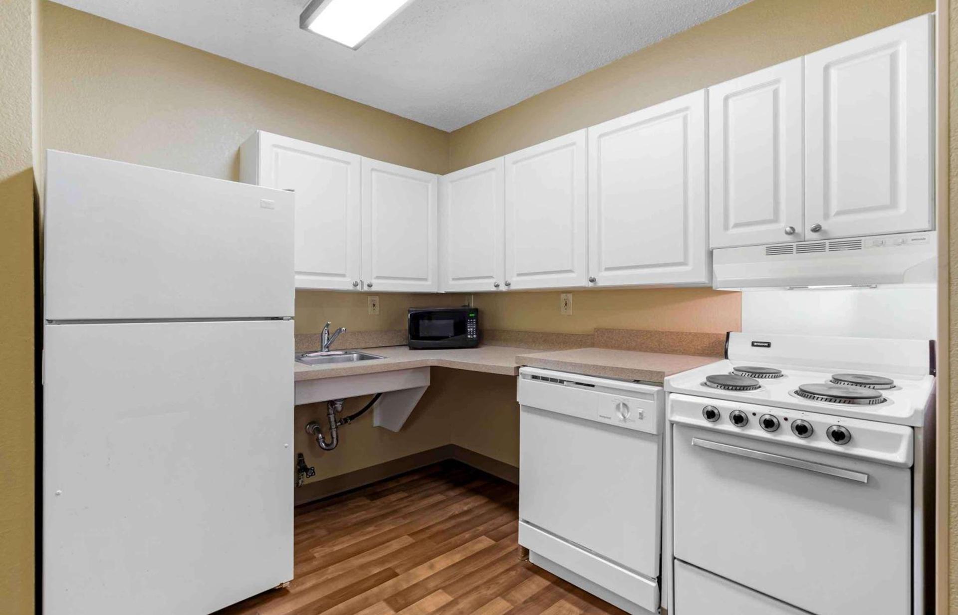 Studio 6 Extended Stay Chicago Vernon Hills Lincolnshire IL photo 34