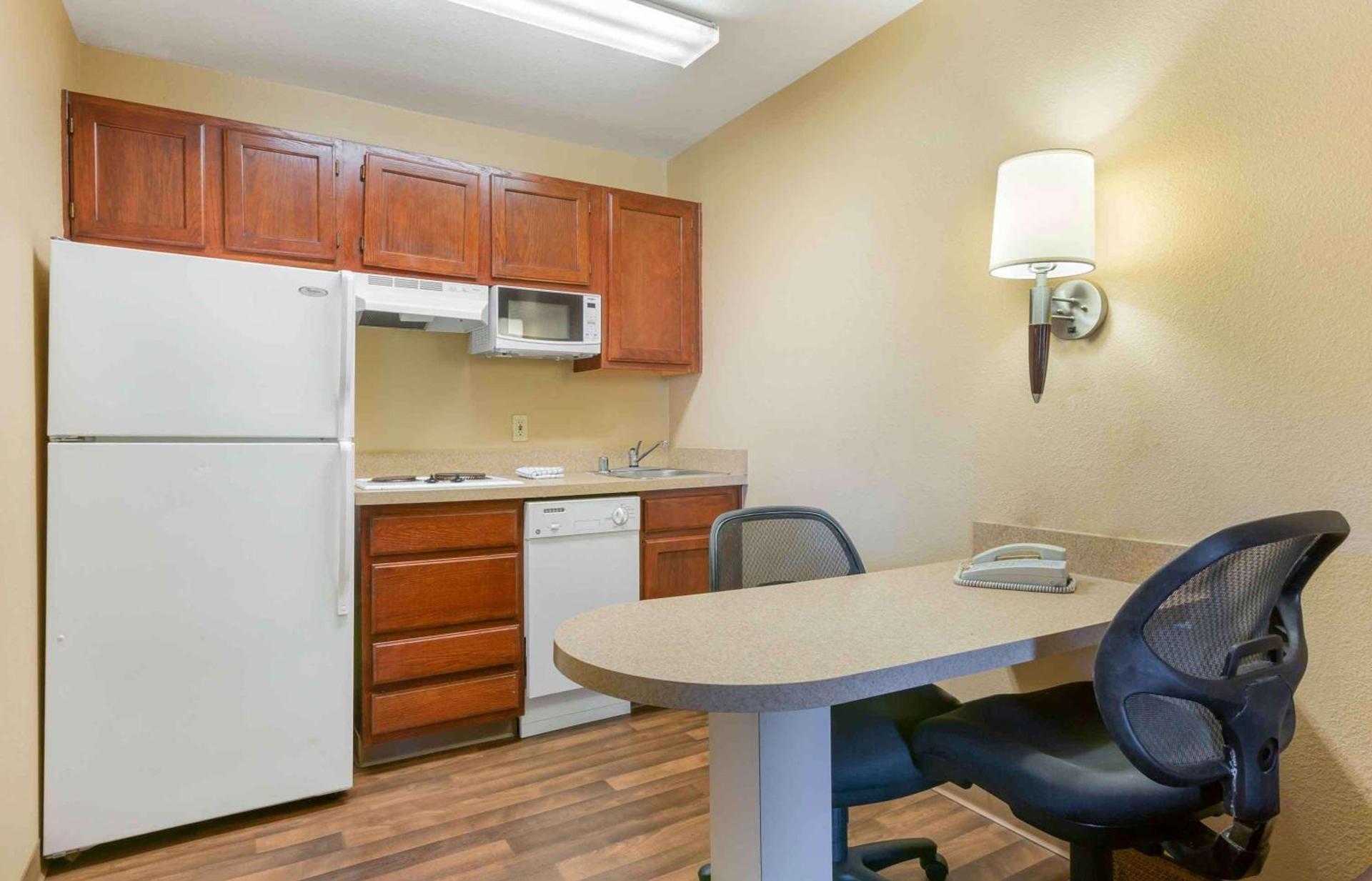 Extended Stay America Suites - Phoenix - Chandler - E Chandler Blvd photo 19