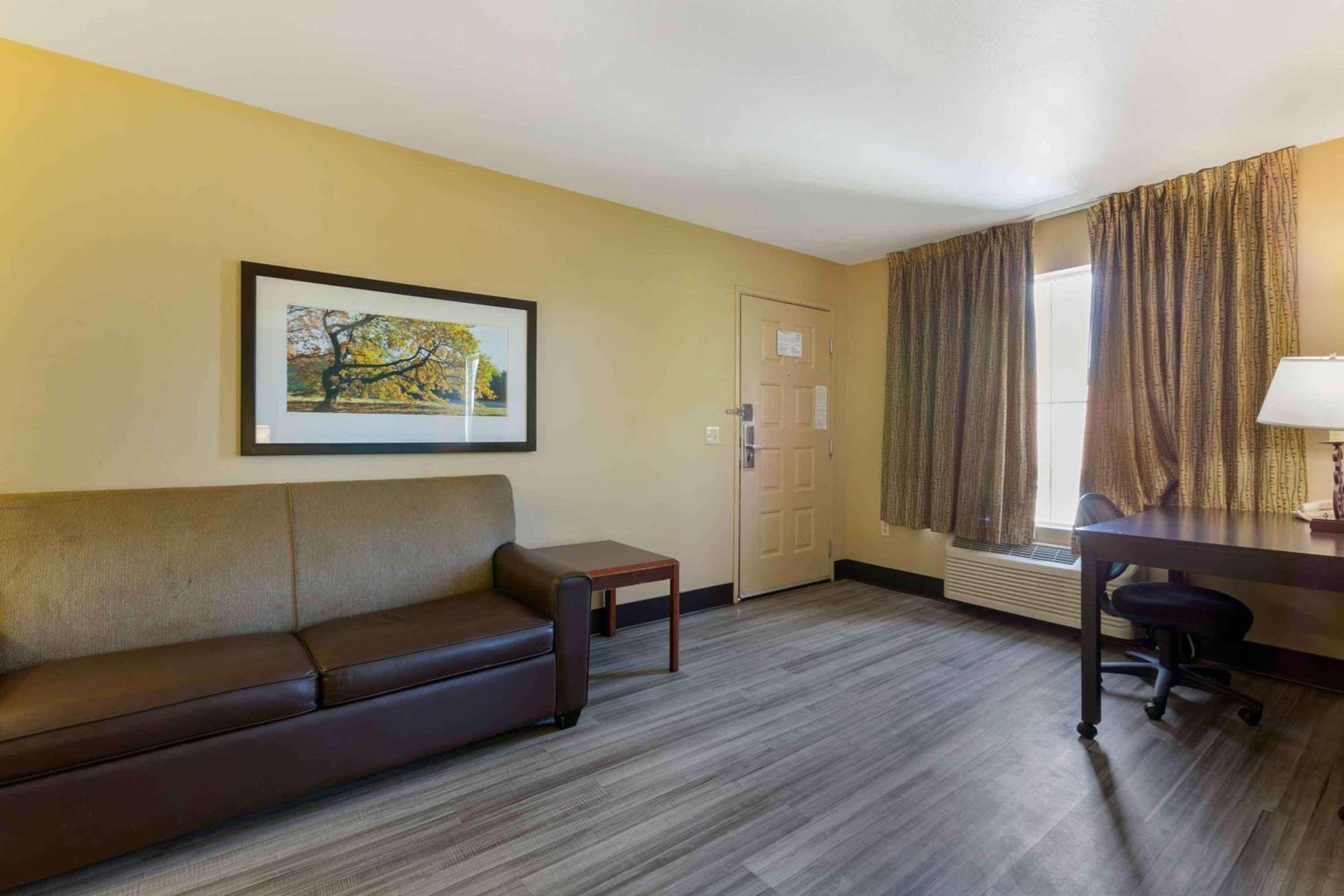 Extended Stay America Suites - Phoenix - Chandler - E Chandler Blvd photo 22