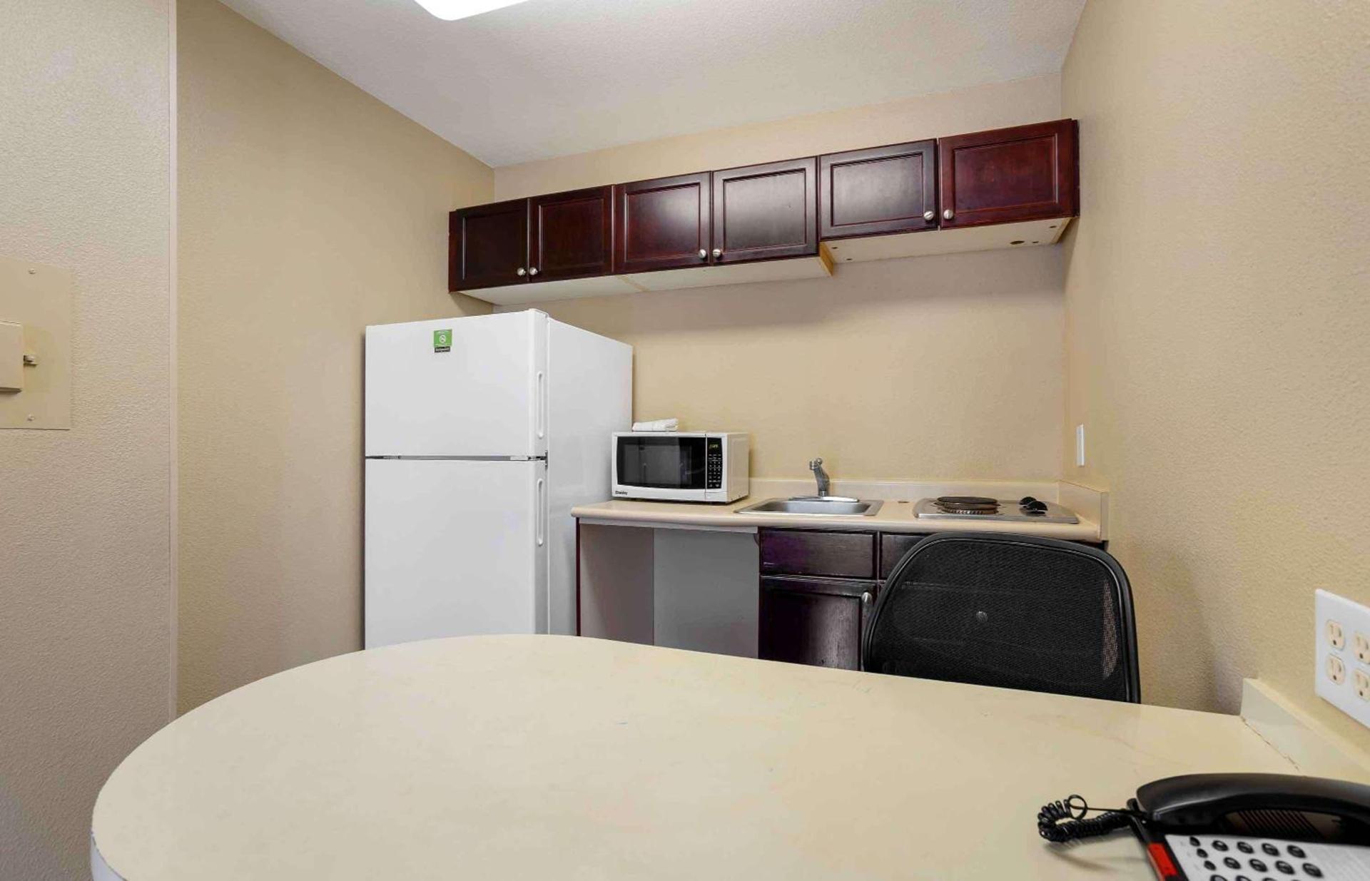 Extended Stay America Suites - Phoenix - Chandler - E Chandler Blvd photo 23