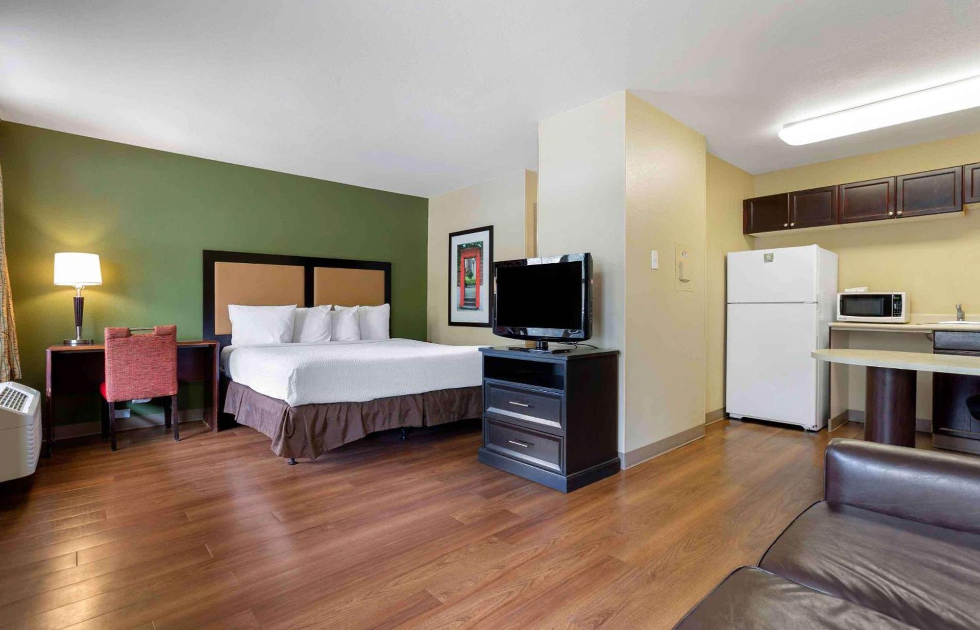 Extended Stay America Suites - Phoenix - Chandler - E Chandler Blvd photo 35