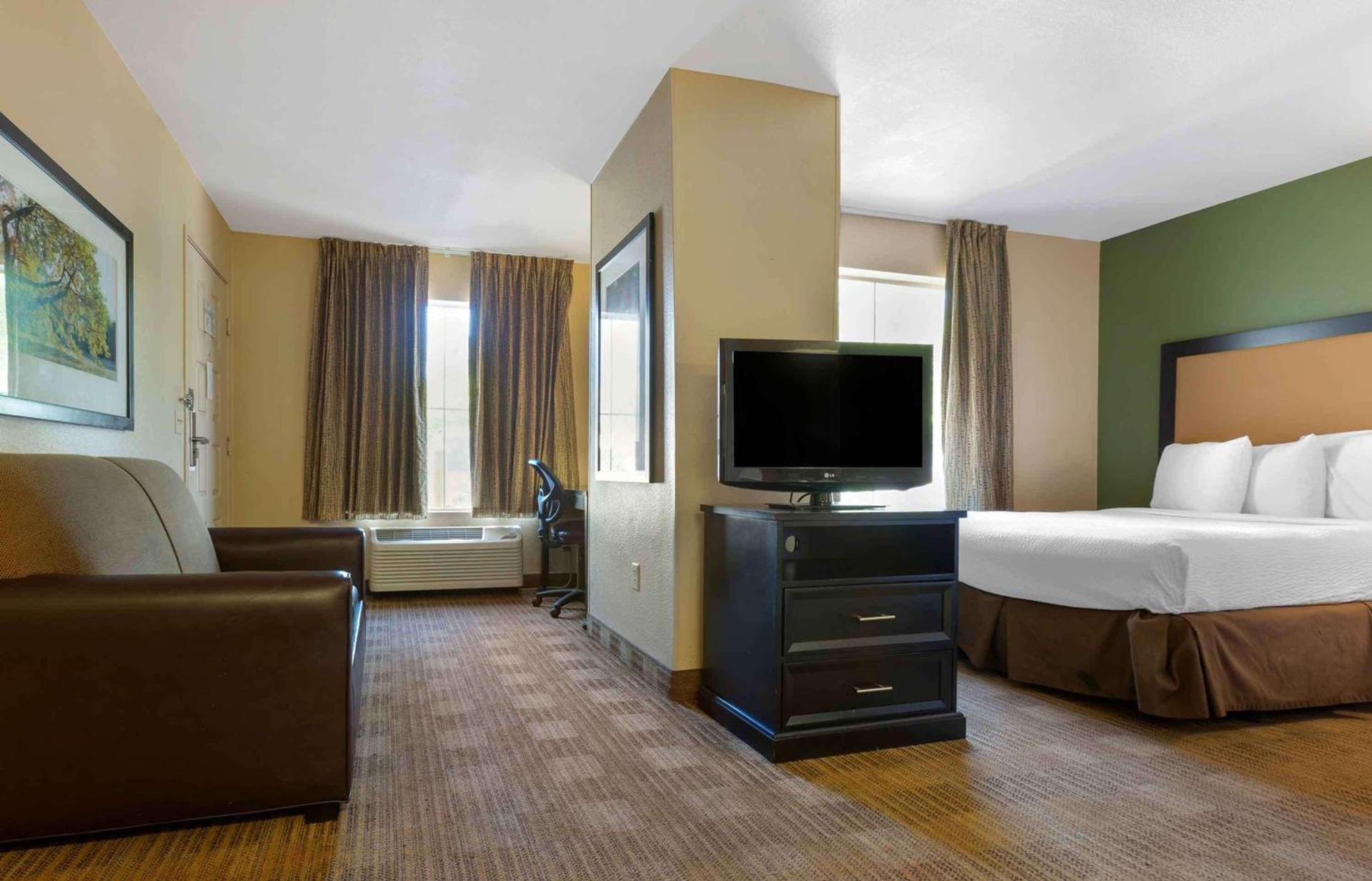 Extended Stay America Suites - Phoenix - Chandler - E Chandler Blvd photo 37