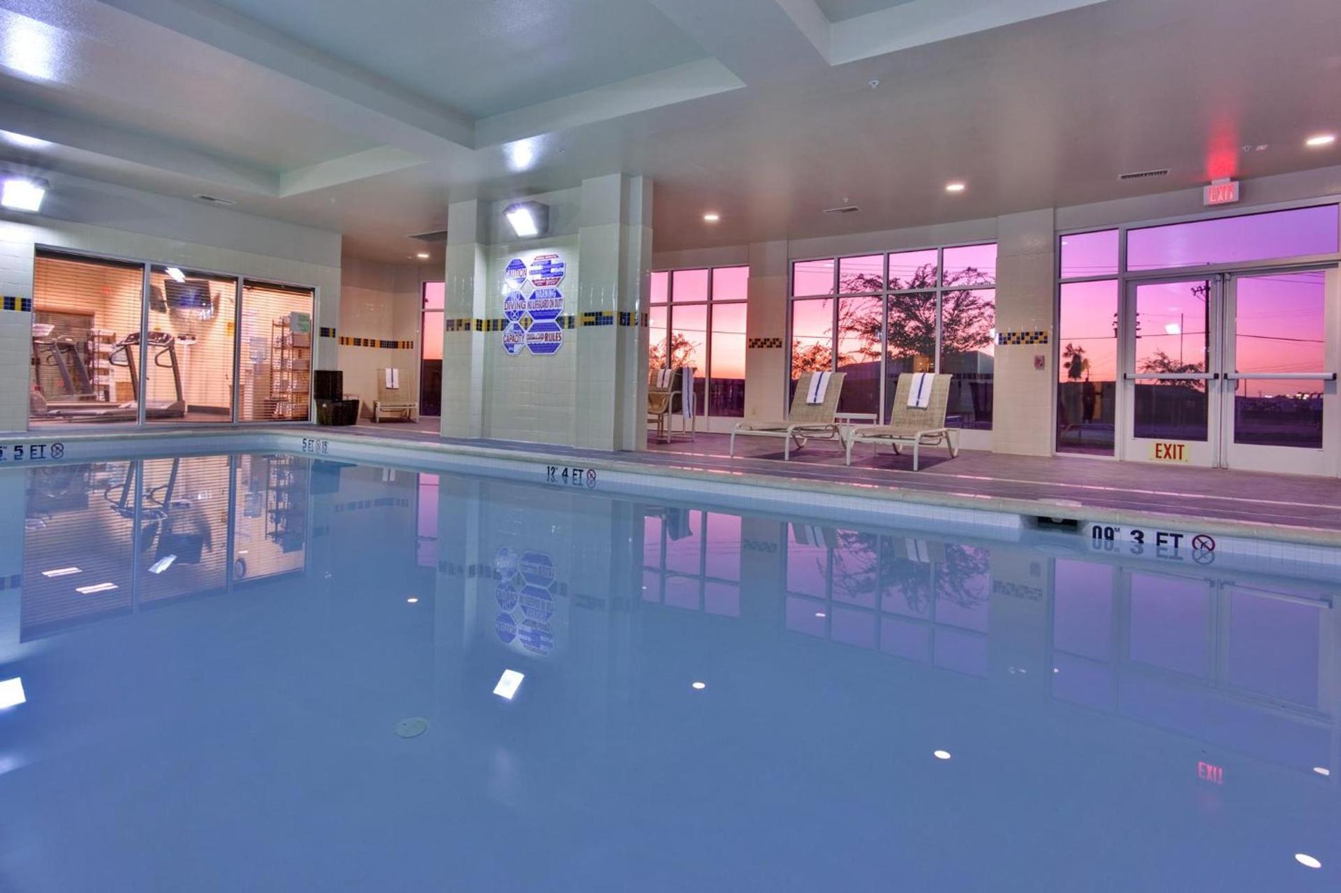 Holiday Inn & Suites Bakersfield by IHG photo 31