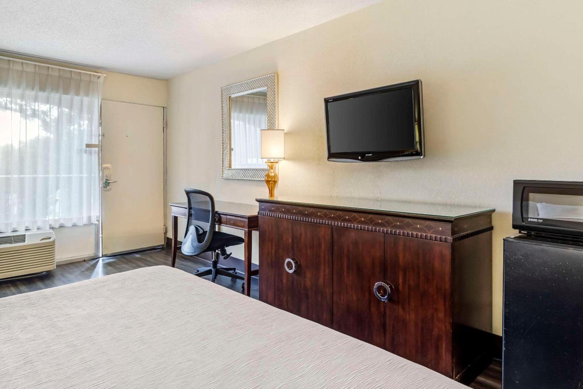 Quality Inn Alachua - Gainesville Area photo 21
