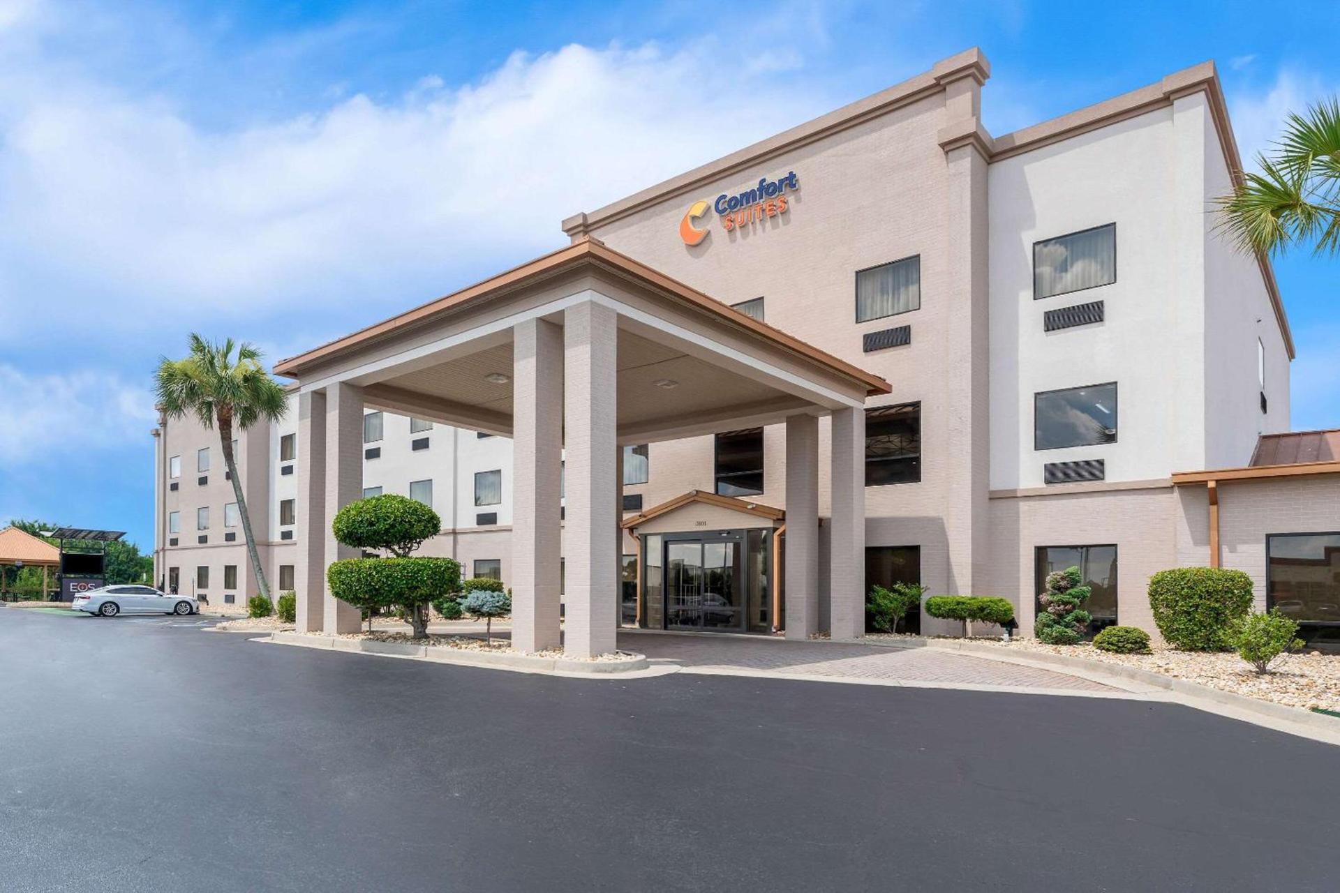 Comfort Suites near Robins Air Force Base photo 3