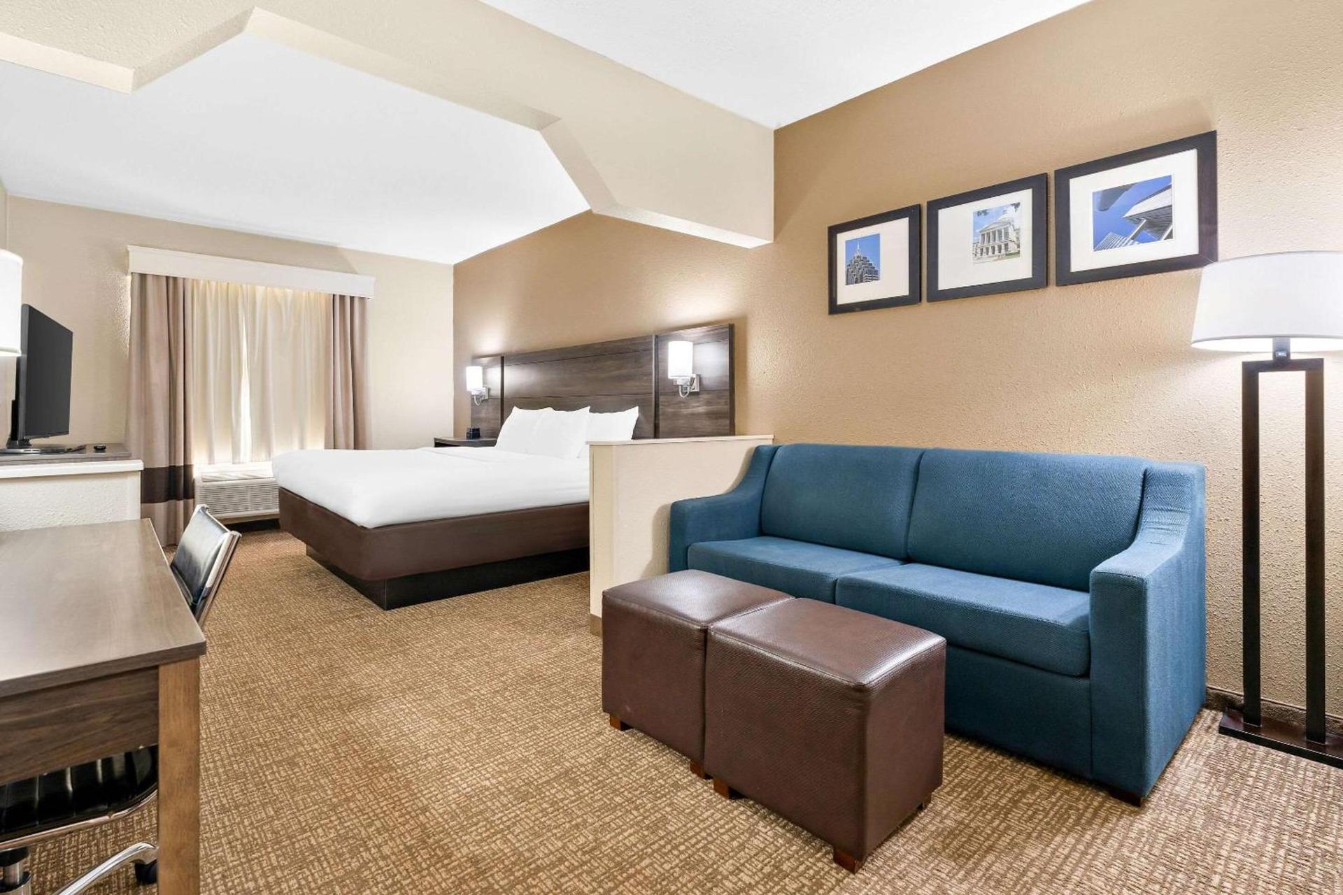 Comfort Suites near Robins Air Force Base photo 15
