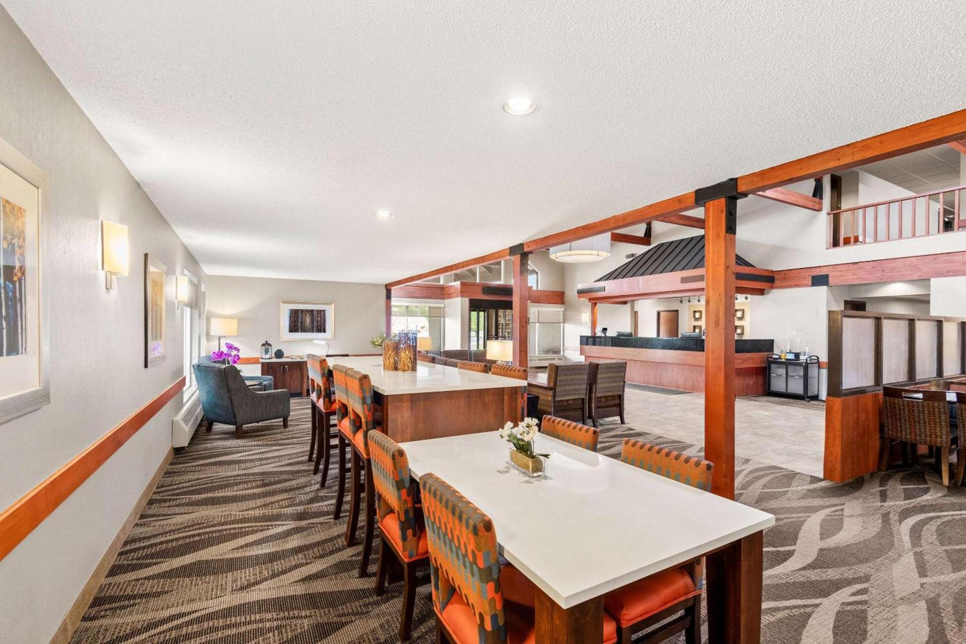 Comfort Inn Duluth West photo 39