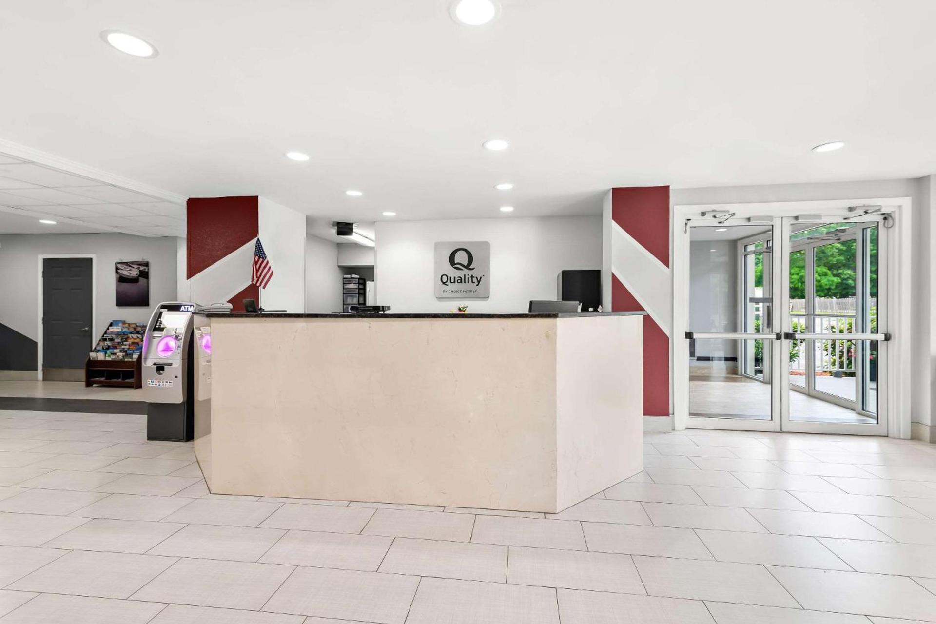 Quality Inn Merrimack - Nashua photo 5