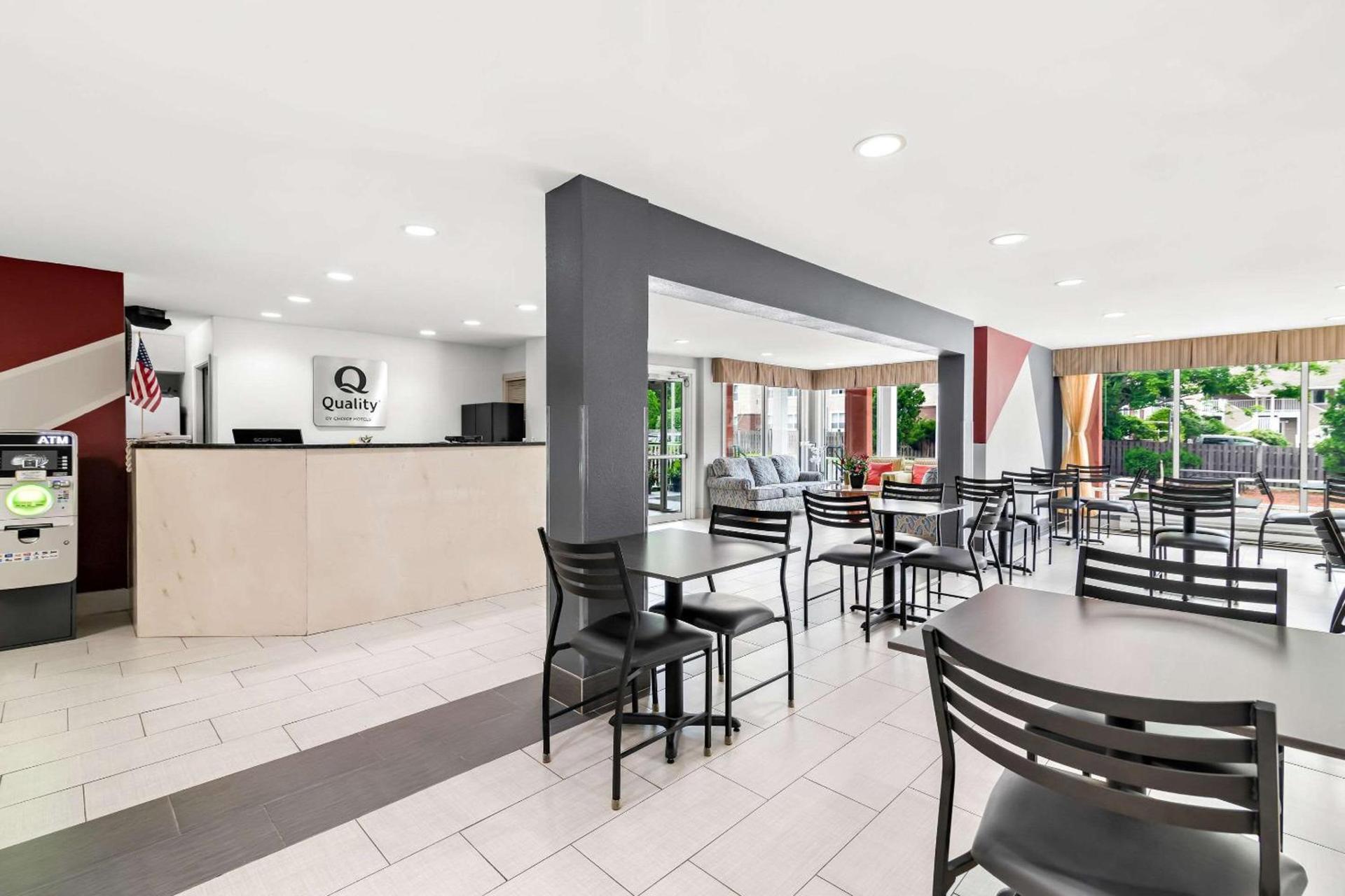 Quality Inn Merrimack - Nashua photo 8