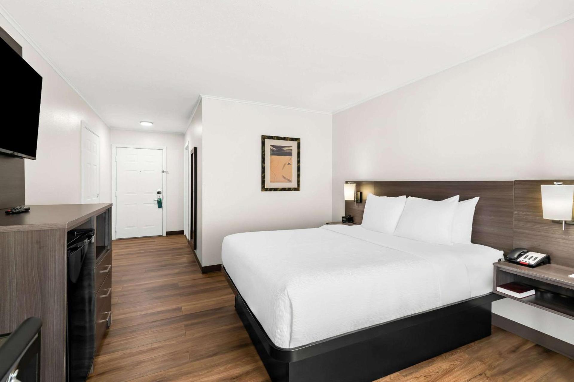 Quality Inn Merrimack - Nashua photo 10