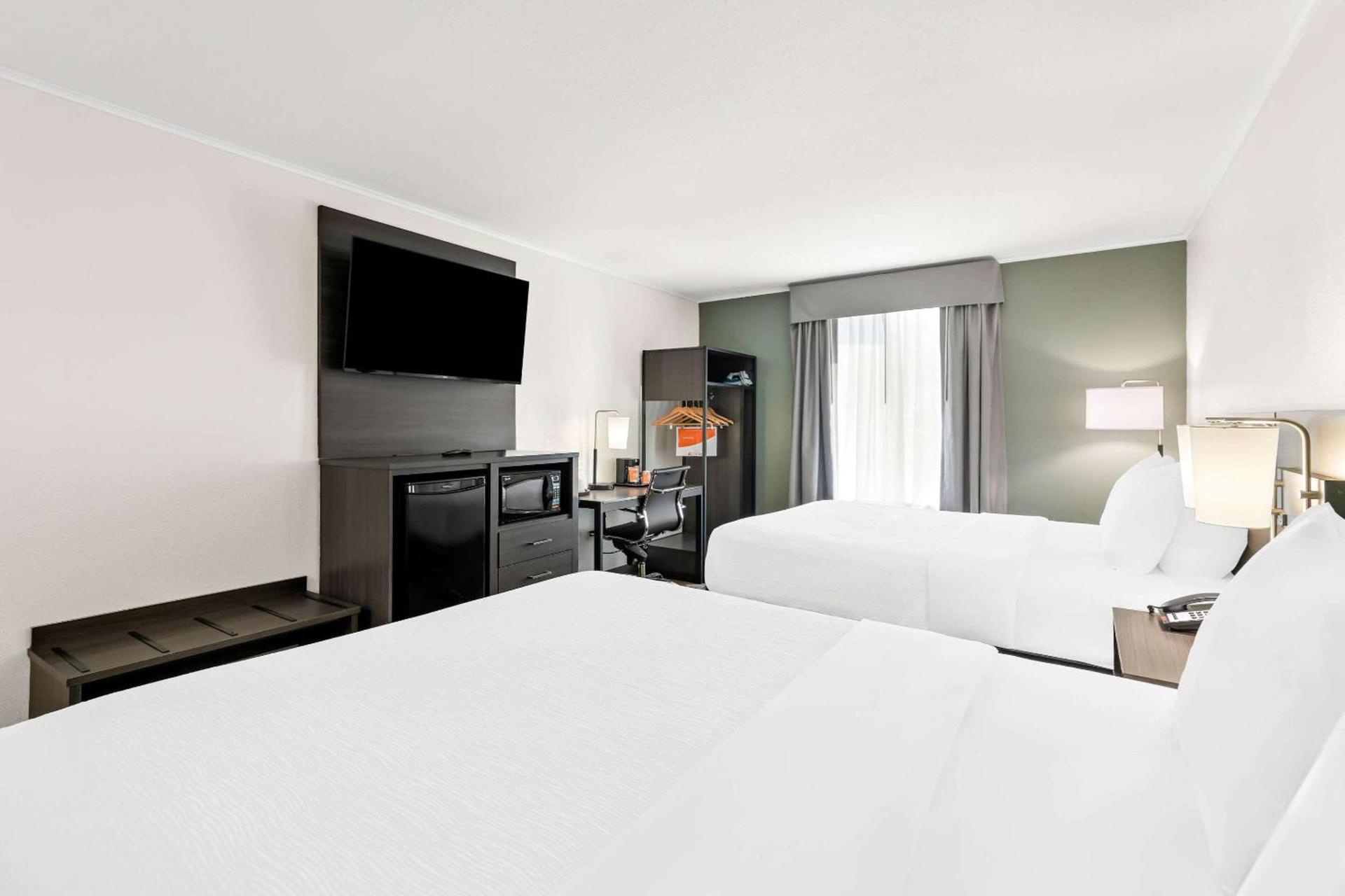 Quality Inn Merrimack - Nashua photo 13